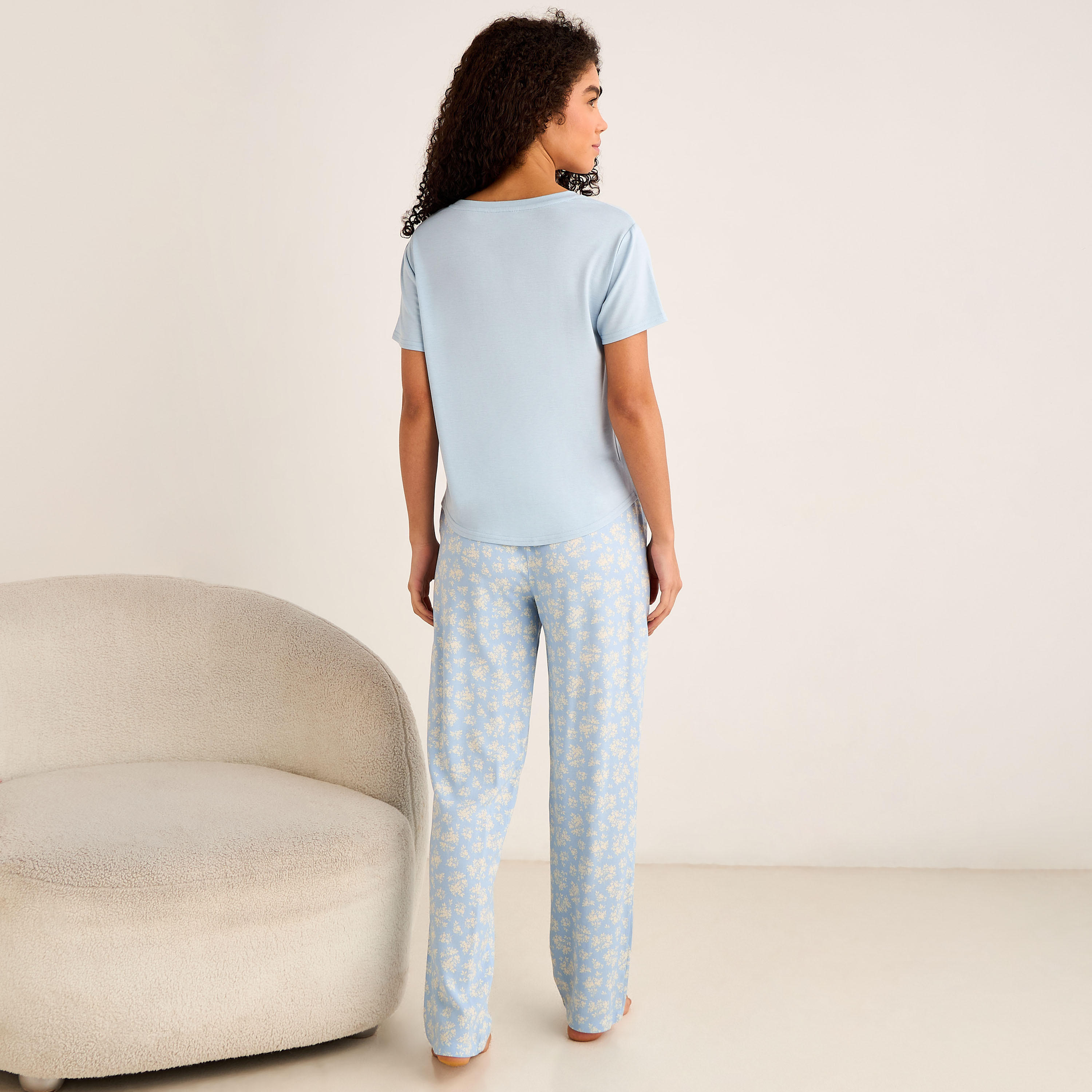 طقم بيجاما بنطلون وتيشيرت-women-clothing-nightwear-pyjamas-longsets-image-4