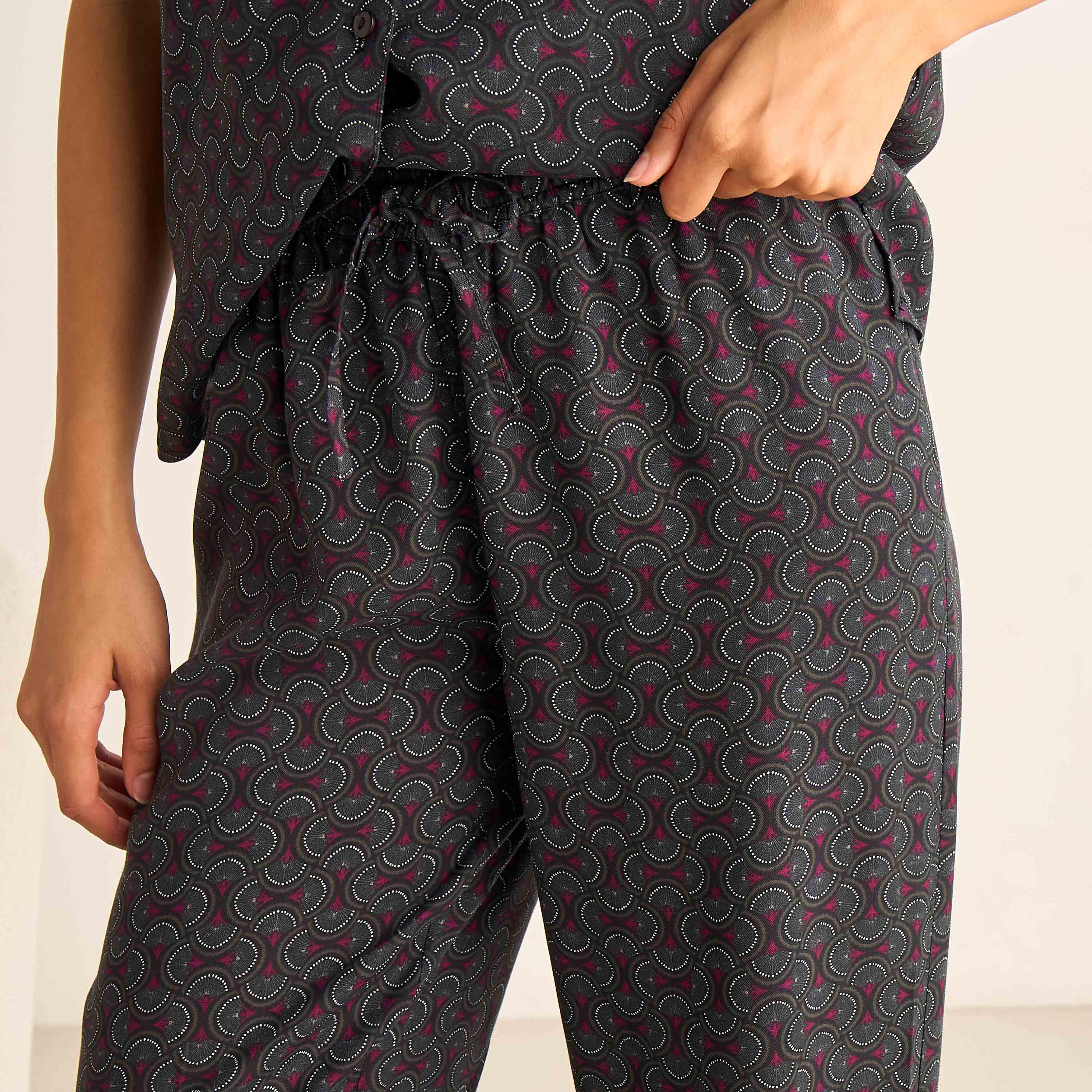 طقم بيجاما قميص وبنطلون-women-clothing-nightwear-pyjamas-longsets-image-3