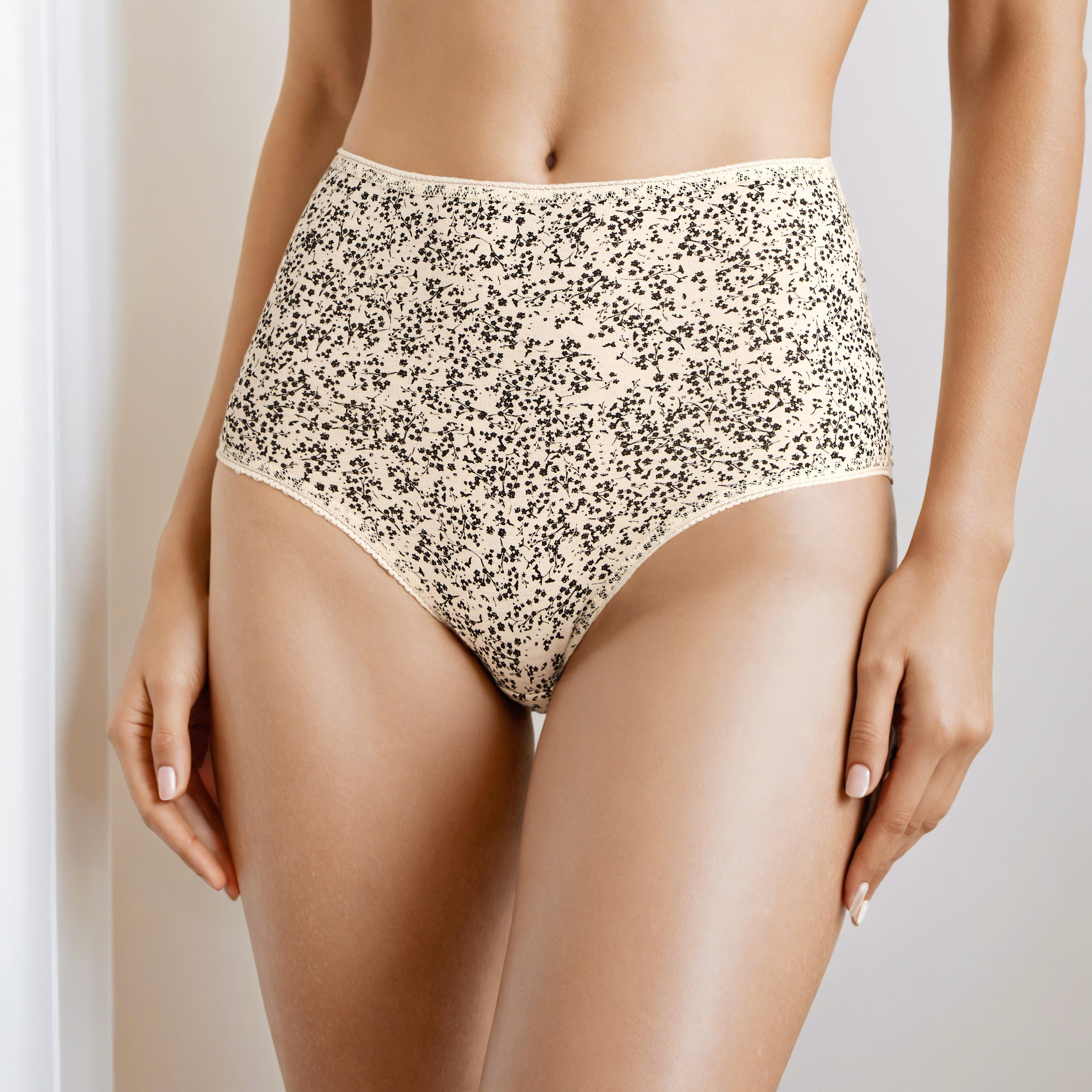 سراويل داخلية كاملة مرتفعة وبحافة دانتيل – طقم من 5 قطع-women-clothing-lingerie-panties-image-6