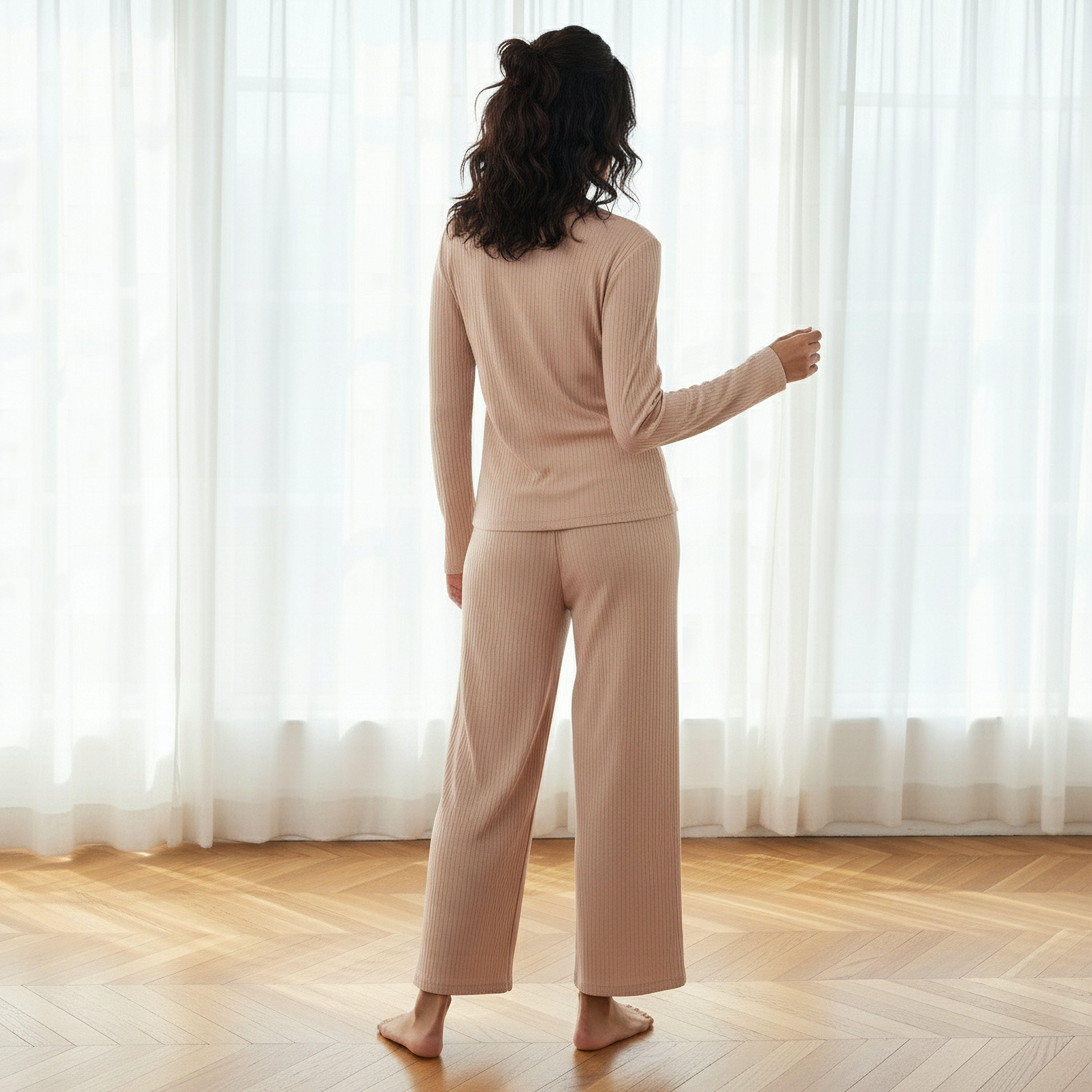 طقم بيجاما ببلوزة مضلّعة وبنطلون-women-clothing-nightwear-pyjamas-longsets-image-4