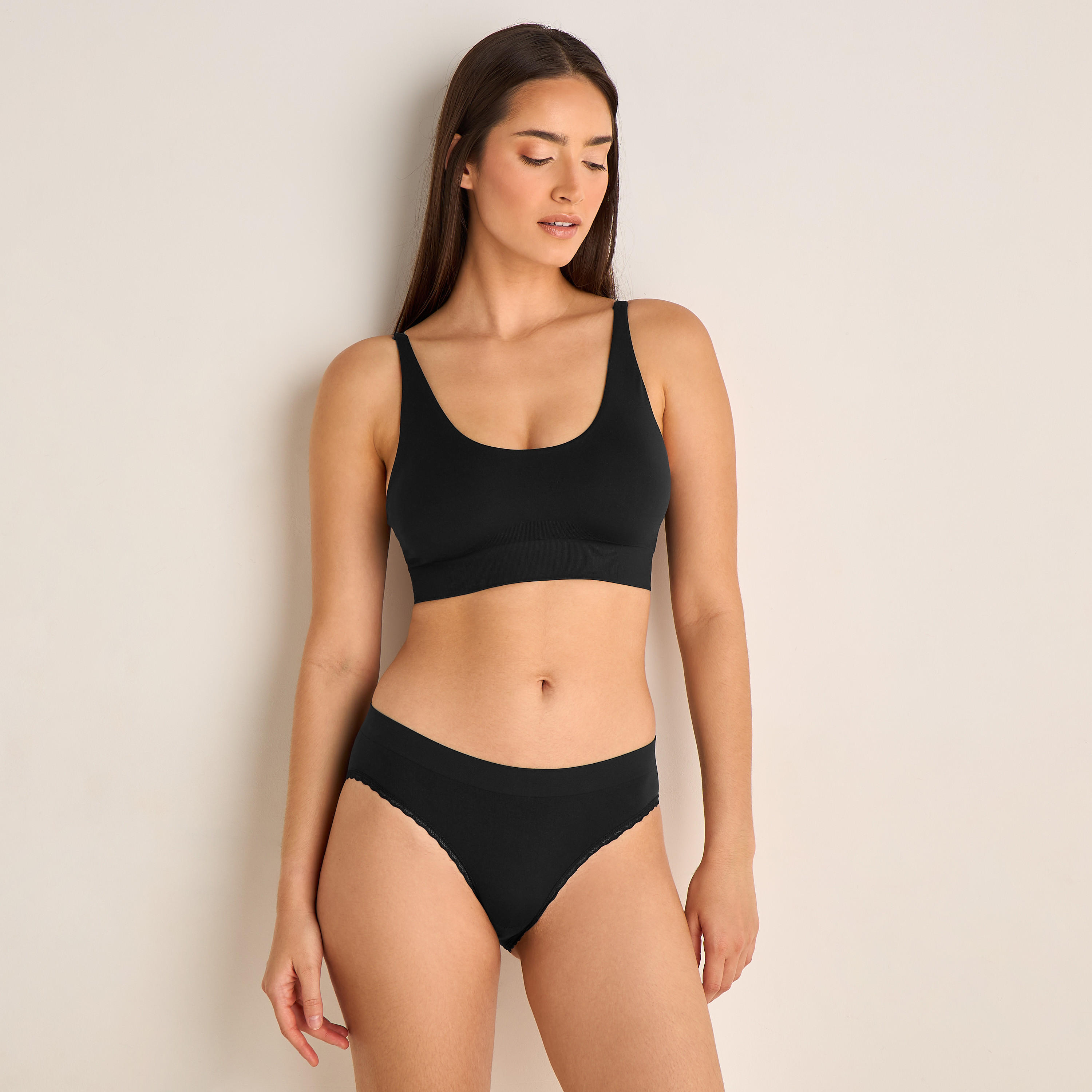 Skins Seamless Bralette-women-clothing-lingerie-bras-image-5
