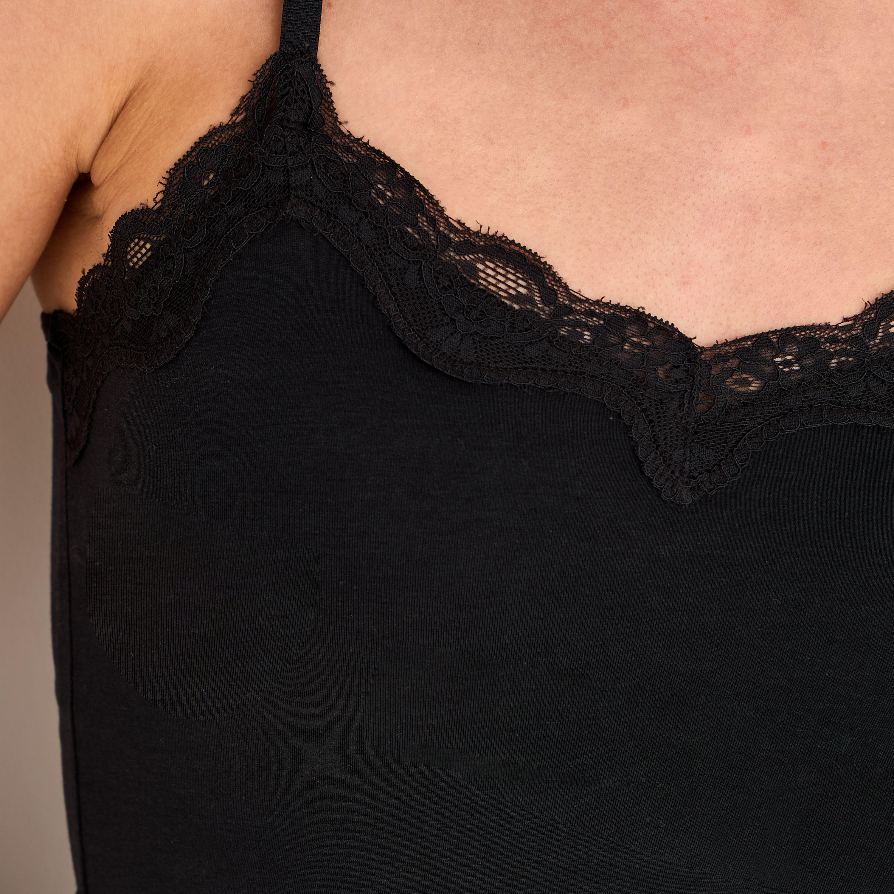 صدرية قميص بحافة دانتيل-women-clothing-lingerie-camisoles-image-3