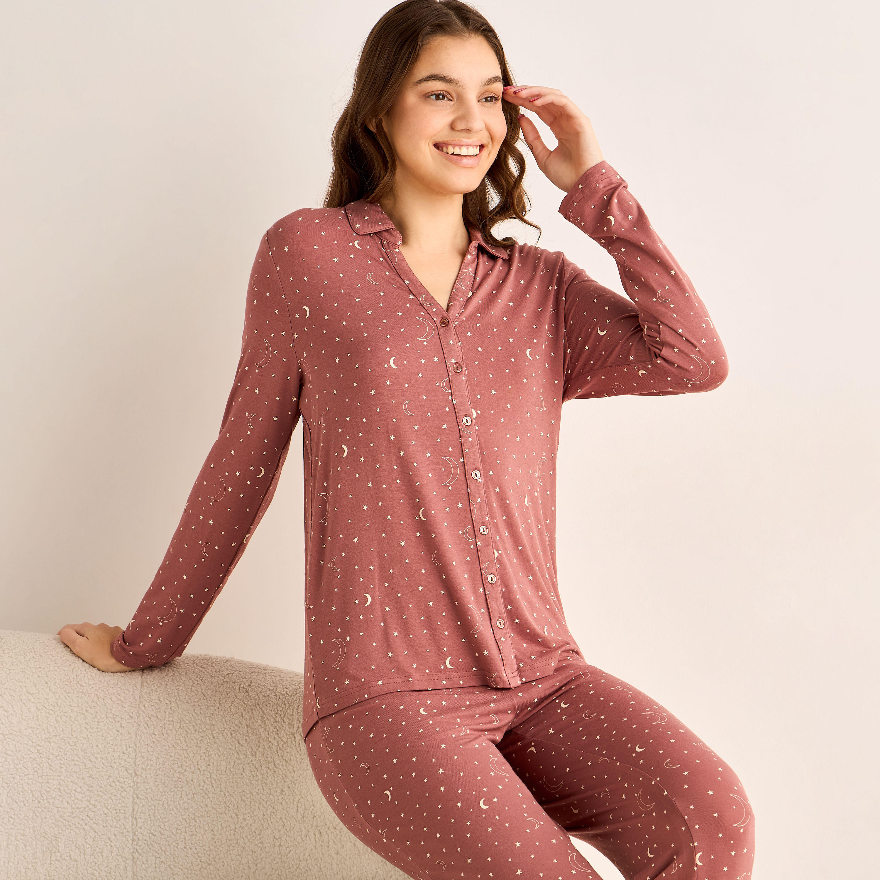 طقم قميص بأزرار إغلاق وبنطلون بيجاما-women-clothing-nightwear-pyjamas-longsets-image-6