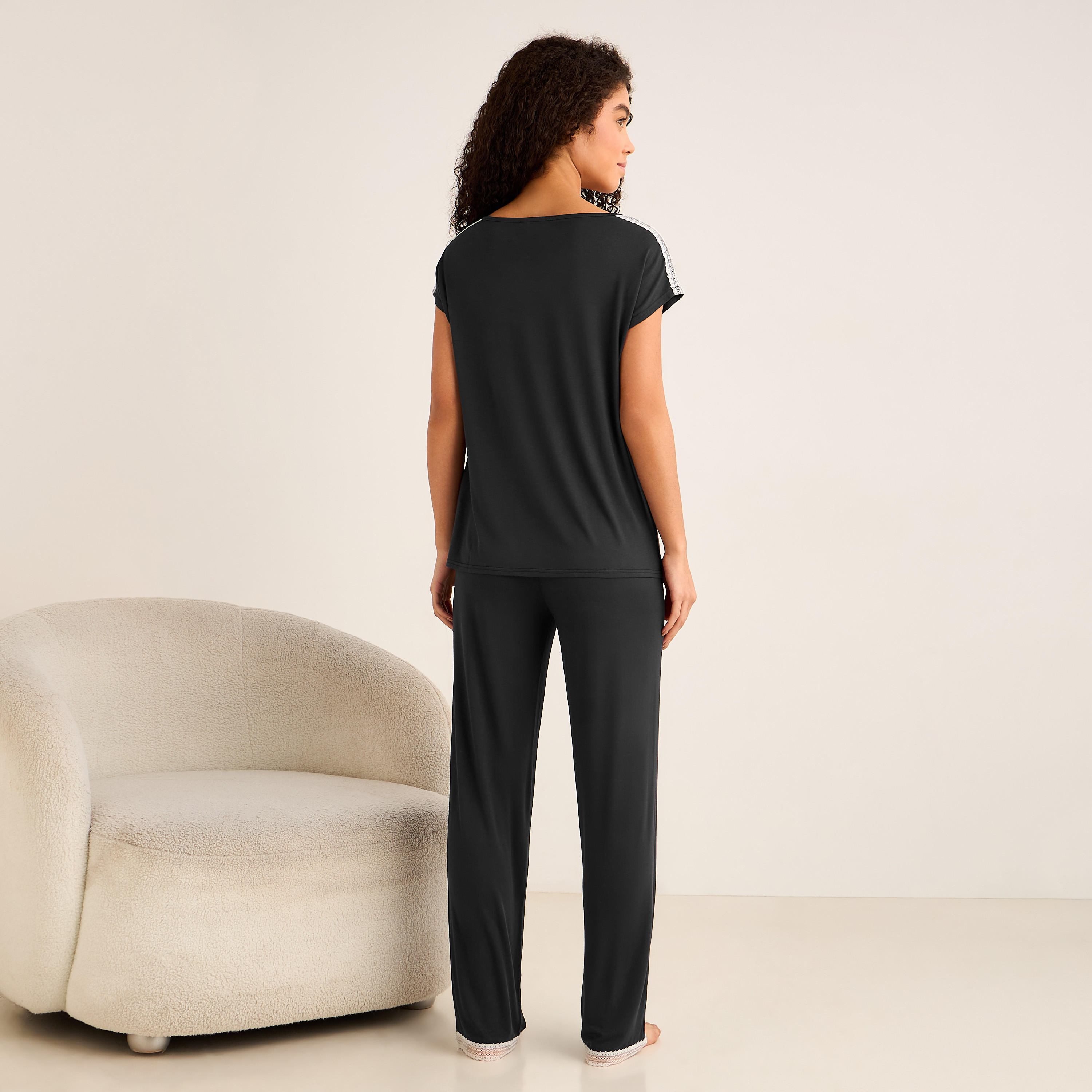 طقم بيجاما من بلوزة وبنطلون-women-clothing-nightwear-pyjamas-longsets-image-3