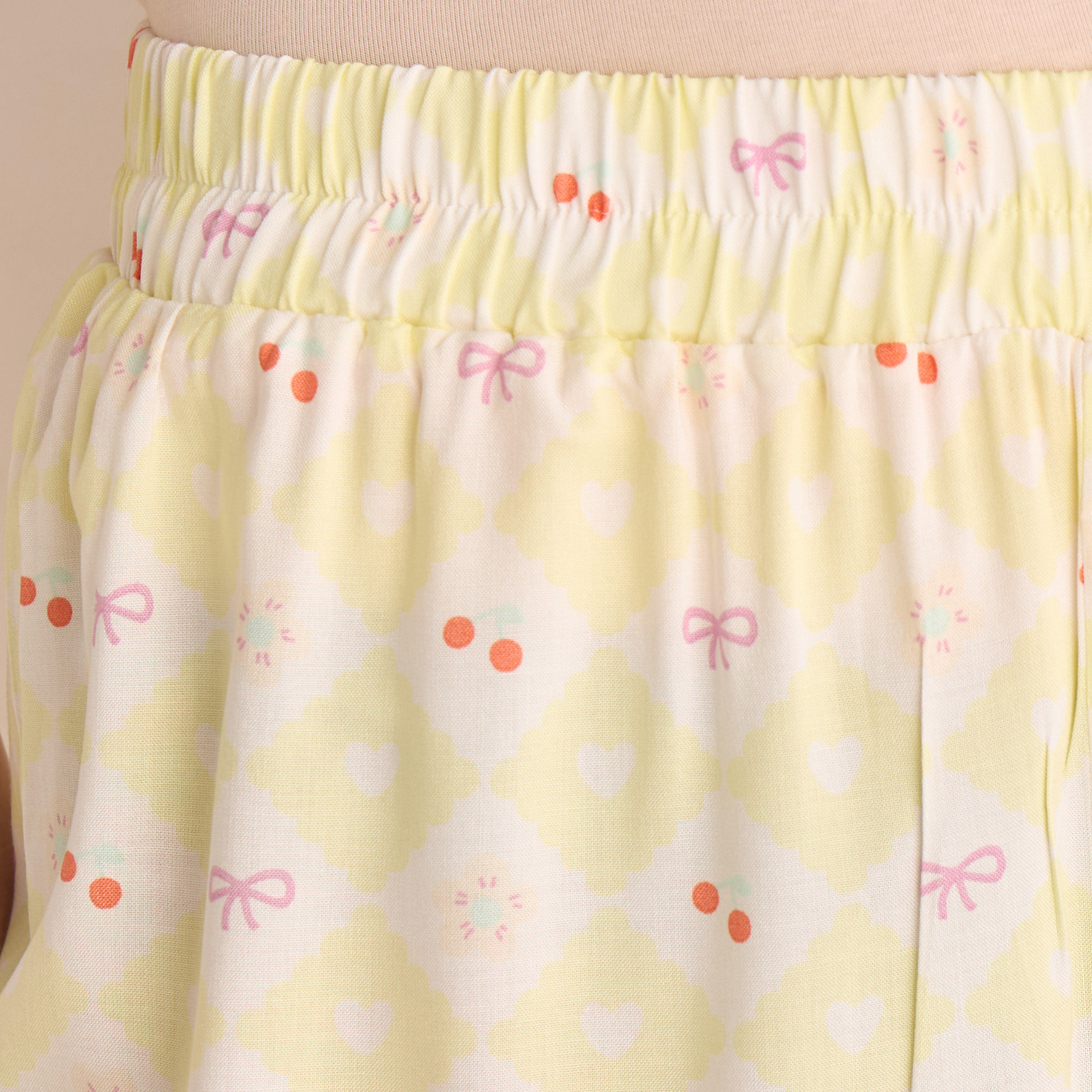 بنطلون رايون بخصر مطاطي وطبعات-women-clothing-nightwear-pyjamas-bottoms-image-3