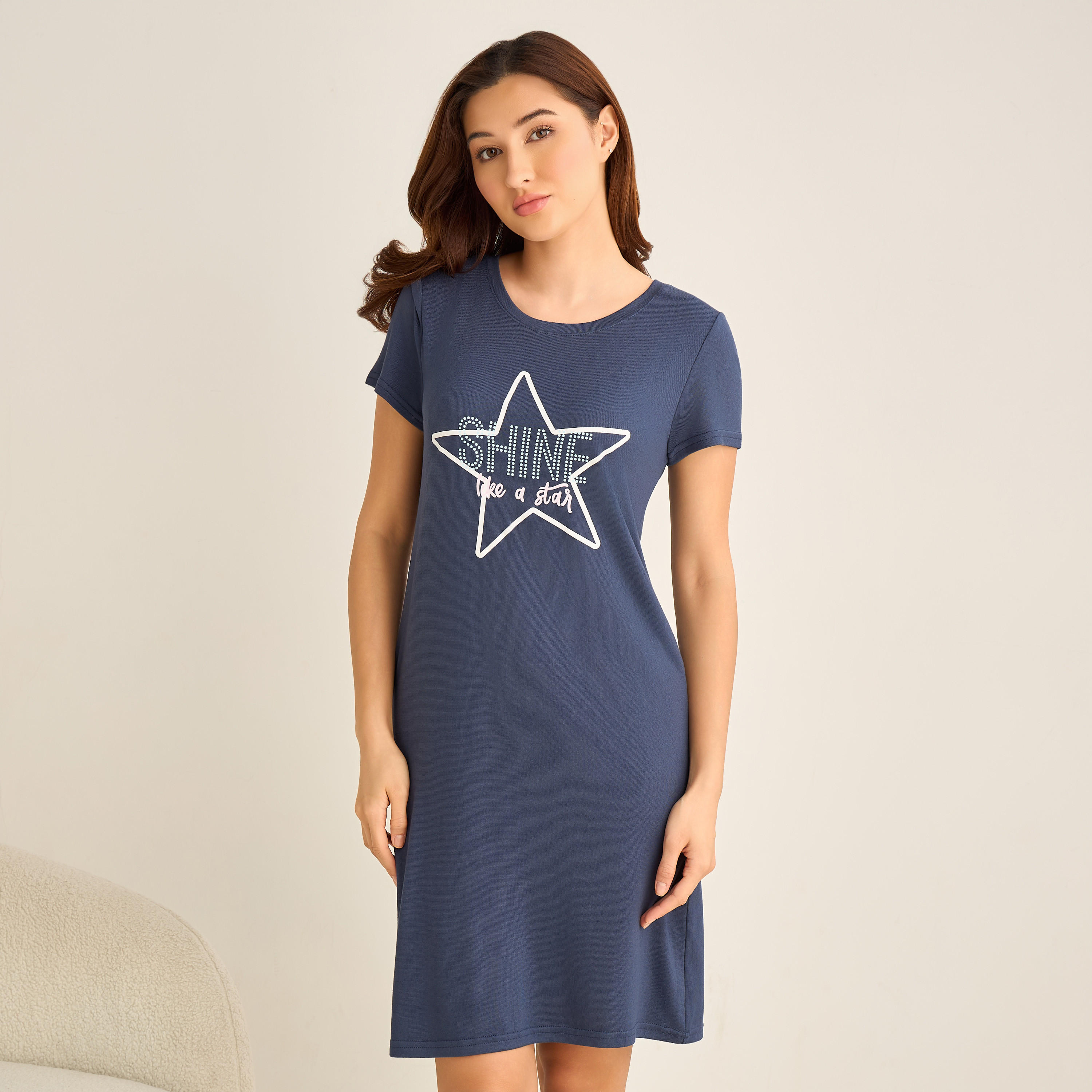 فستان نوم بأكمام قصيرة وطبعات نجوم - طقم من قطعتين-women-clothing-nightwear-nighties-image-6