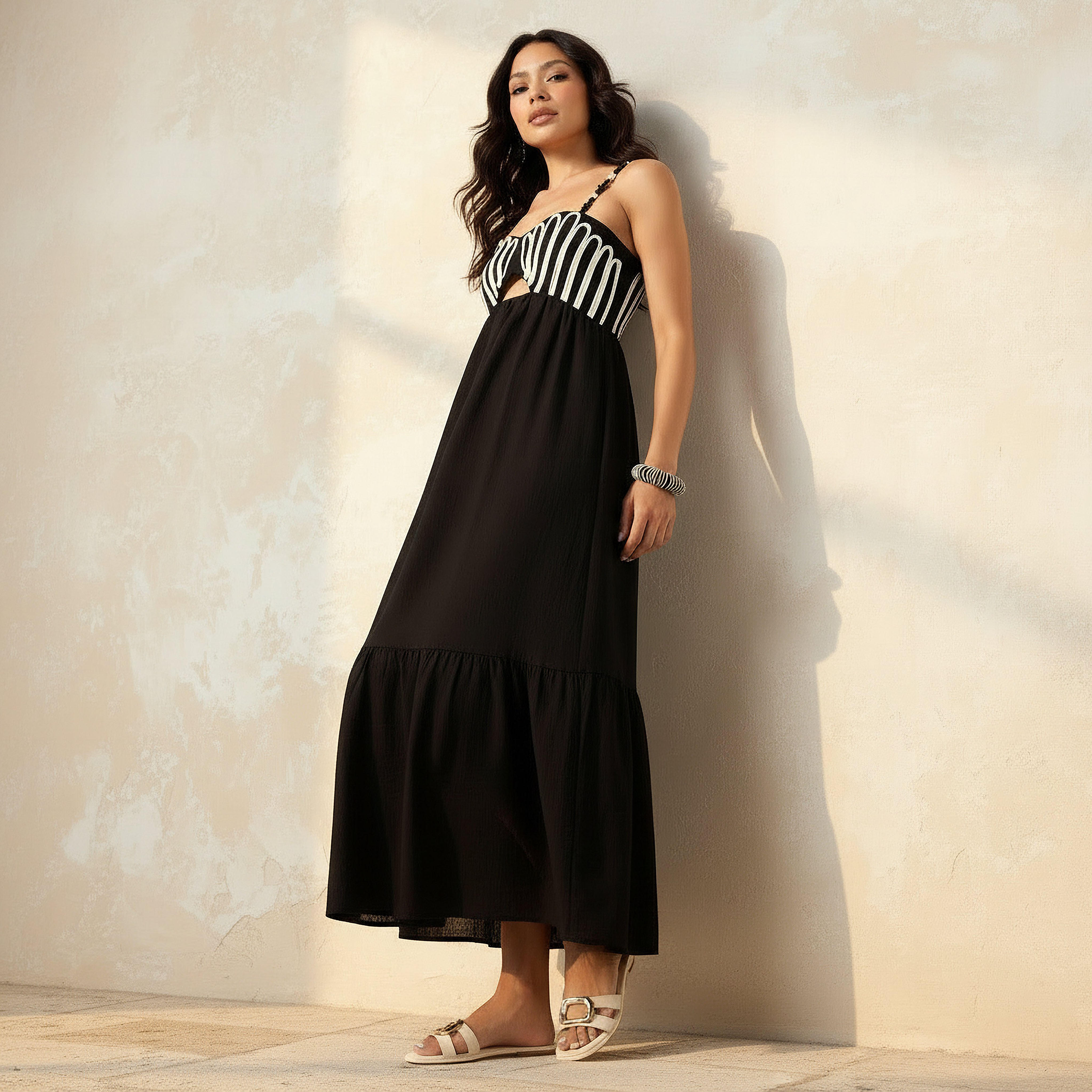 فستان طويل بتفاصيل مفرغة للنساء-women-clothing-swimandbeach-beachwear-image-1