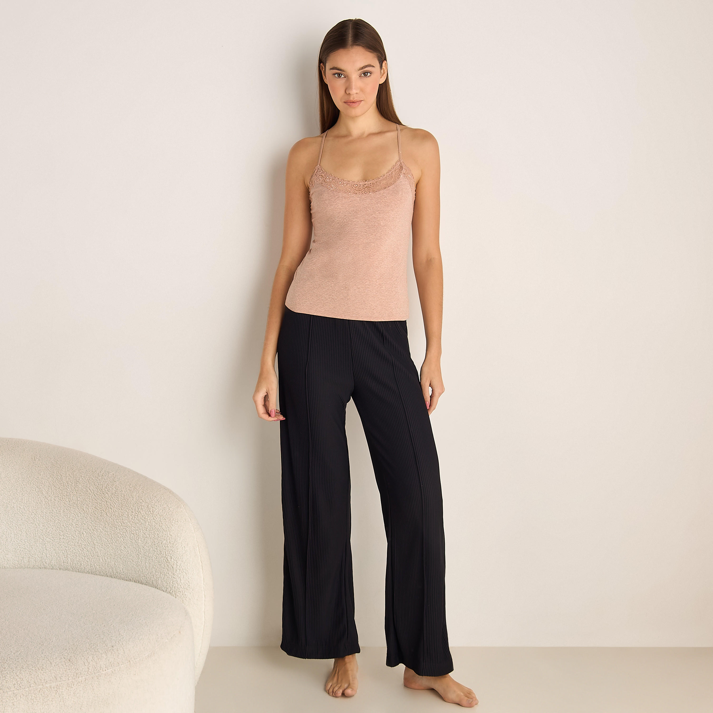 قميص داخلي بارز الملمس بحواف دانتيل-women-clothing-lingerie-camisoles-image-4