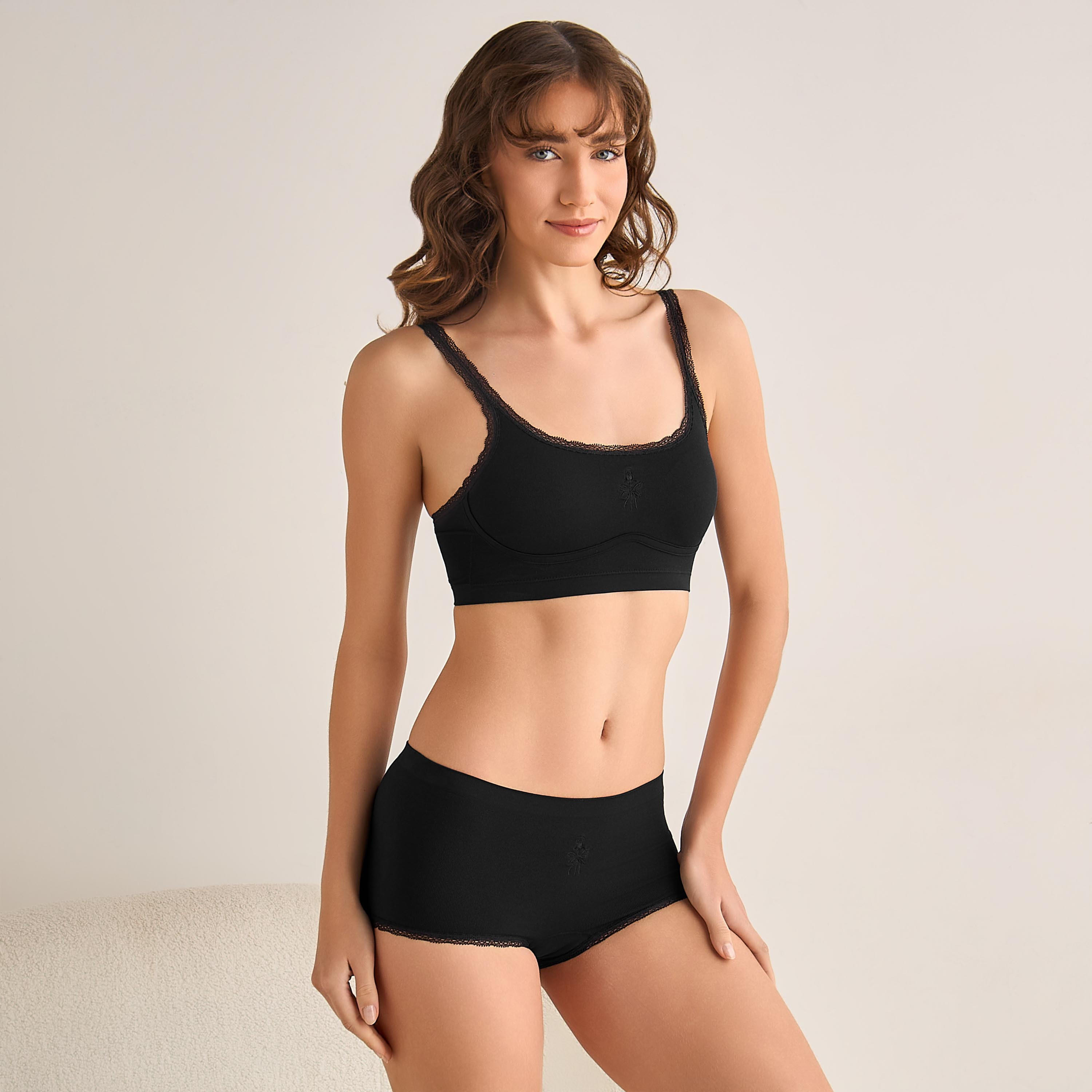 Skins Seamless Bralette Medium Coverage-women-clothing-lingerie-bras-image-5