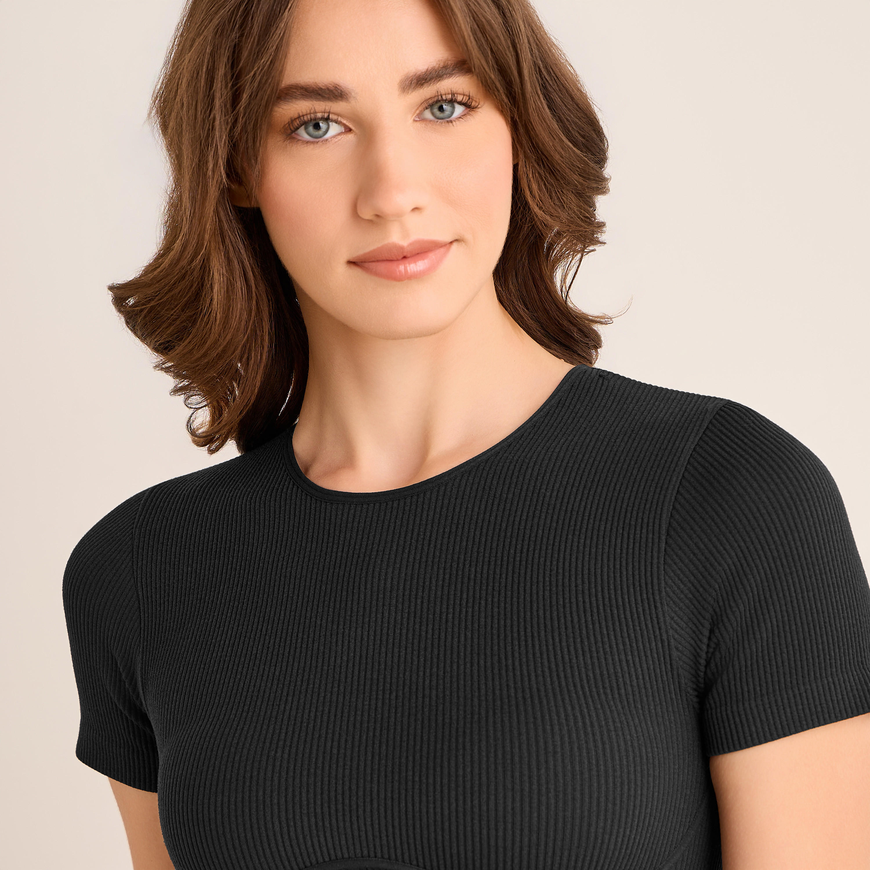 توب قصير مضلع بدون حياكة من سكينز-women-clothing-lingerie-camisoles-image-2