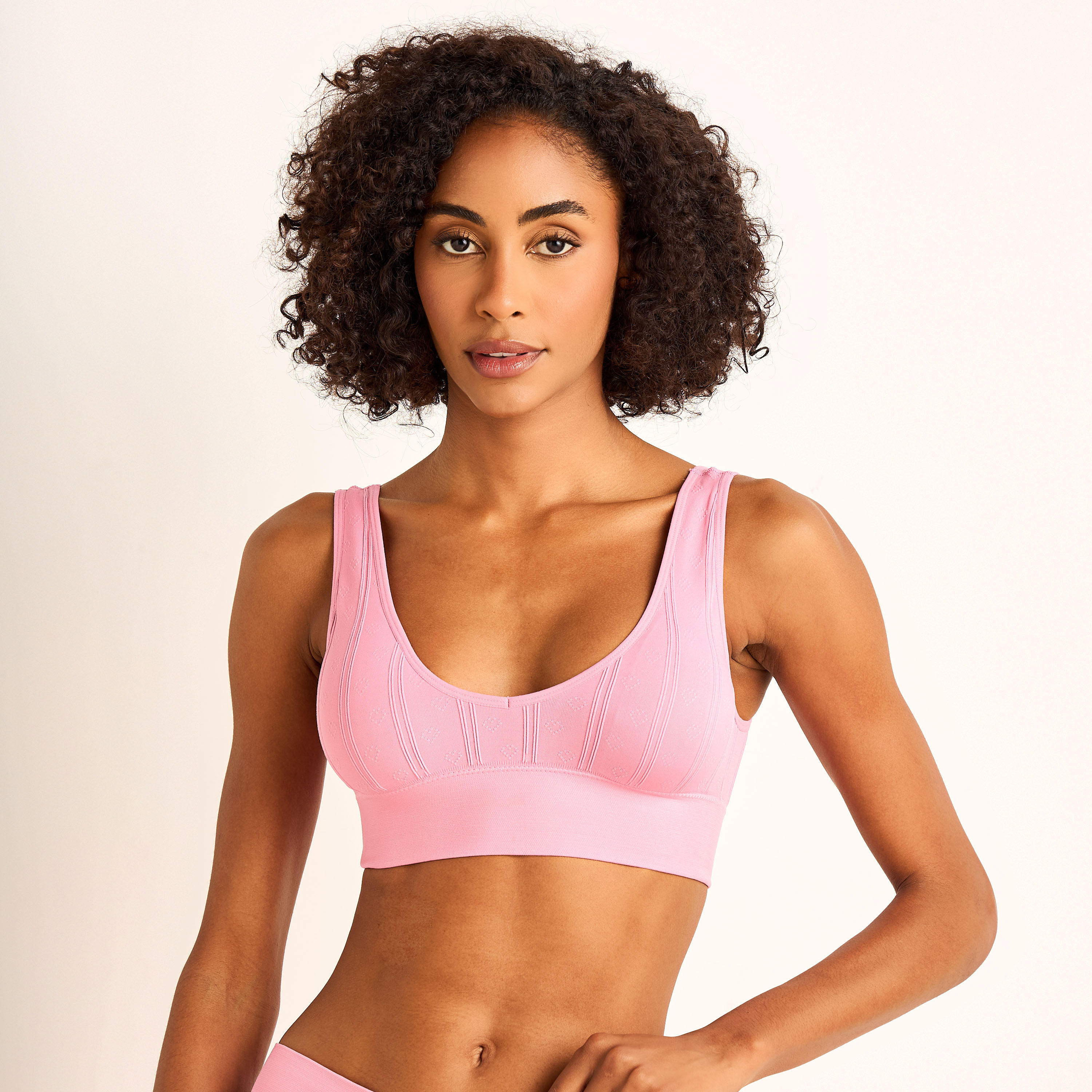حمالة صدر بدون درزات عدد 3-women-clothing-lingerie-bras-image-2