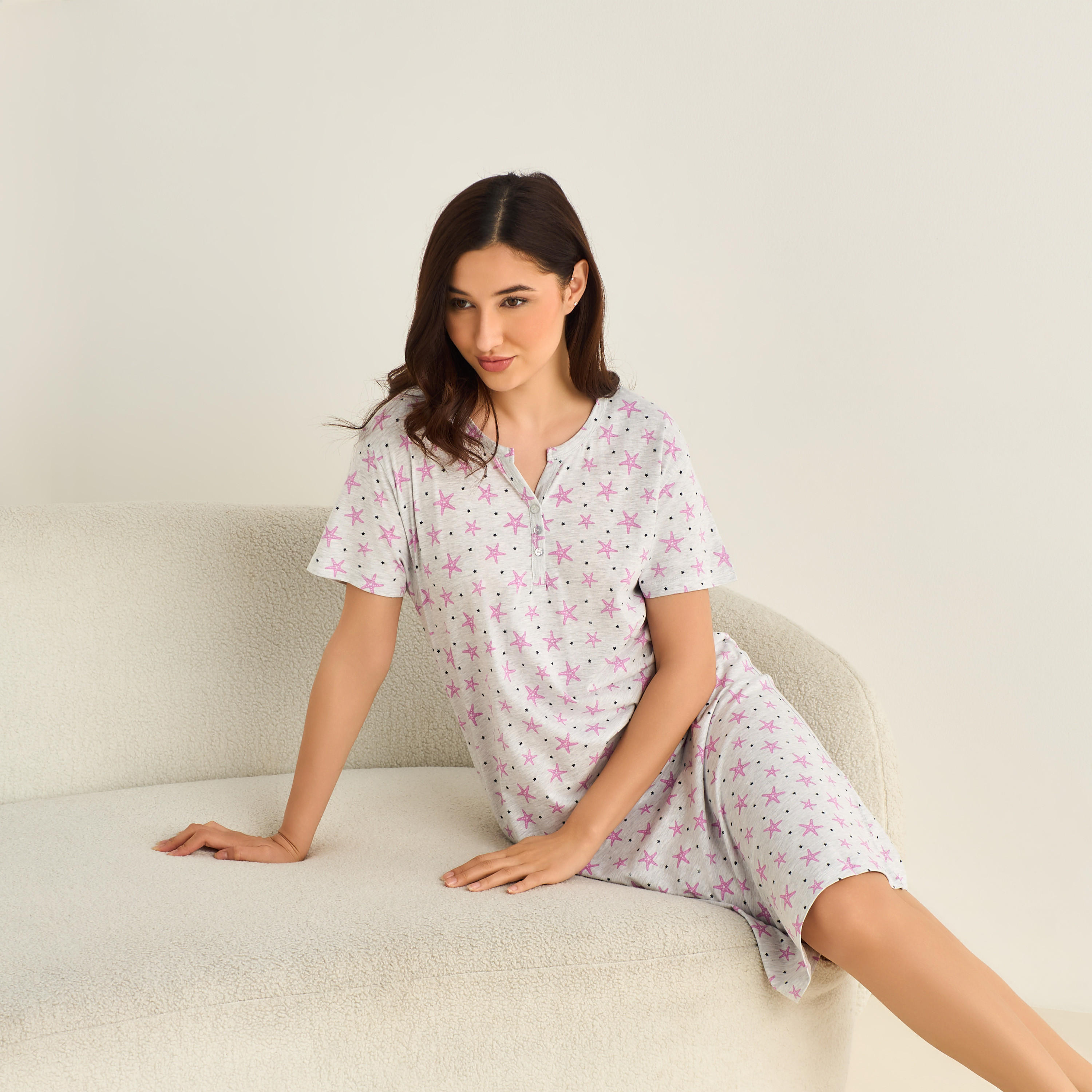فستان نوم قطن ميدي بأكمام قصيرة وطبعات-women-clothing-nightwear-nighties-image-2