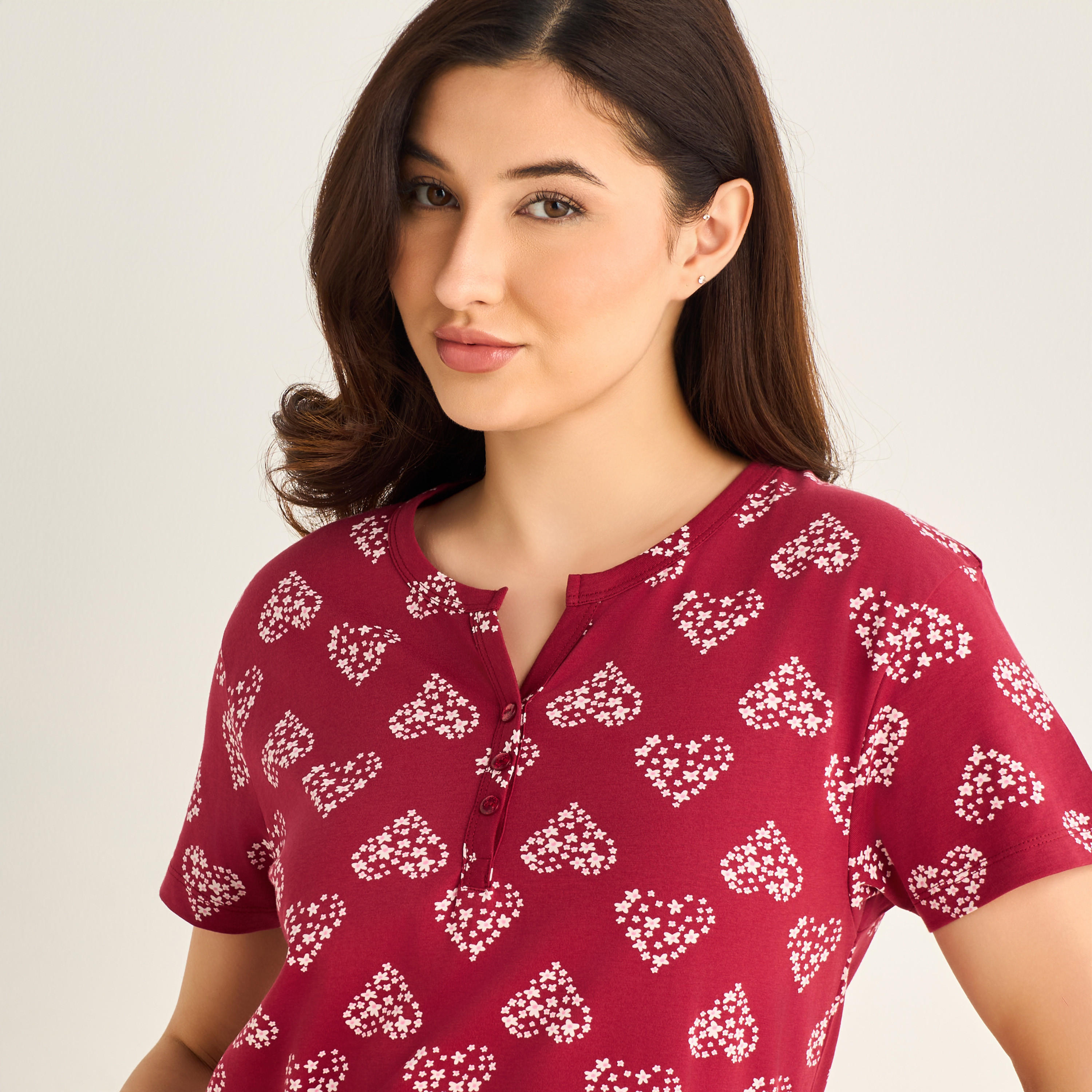 فستان نوم قطن ميدي بأكمام قصيرة وطبعات-women-clothing-nightwear-nighties-image-4