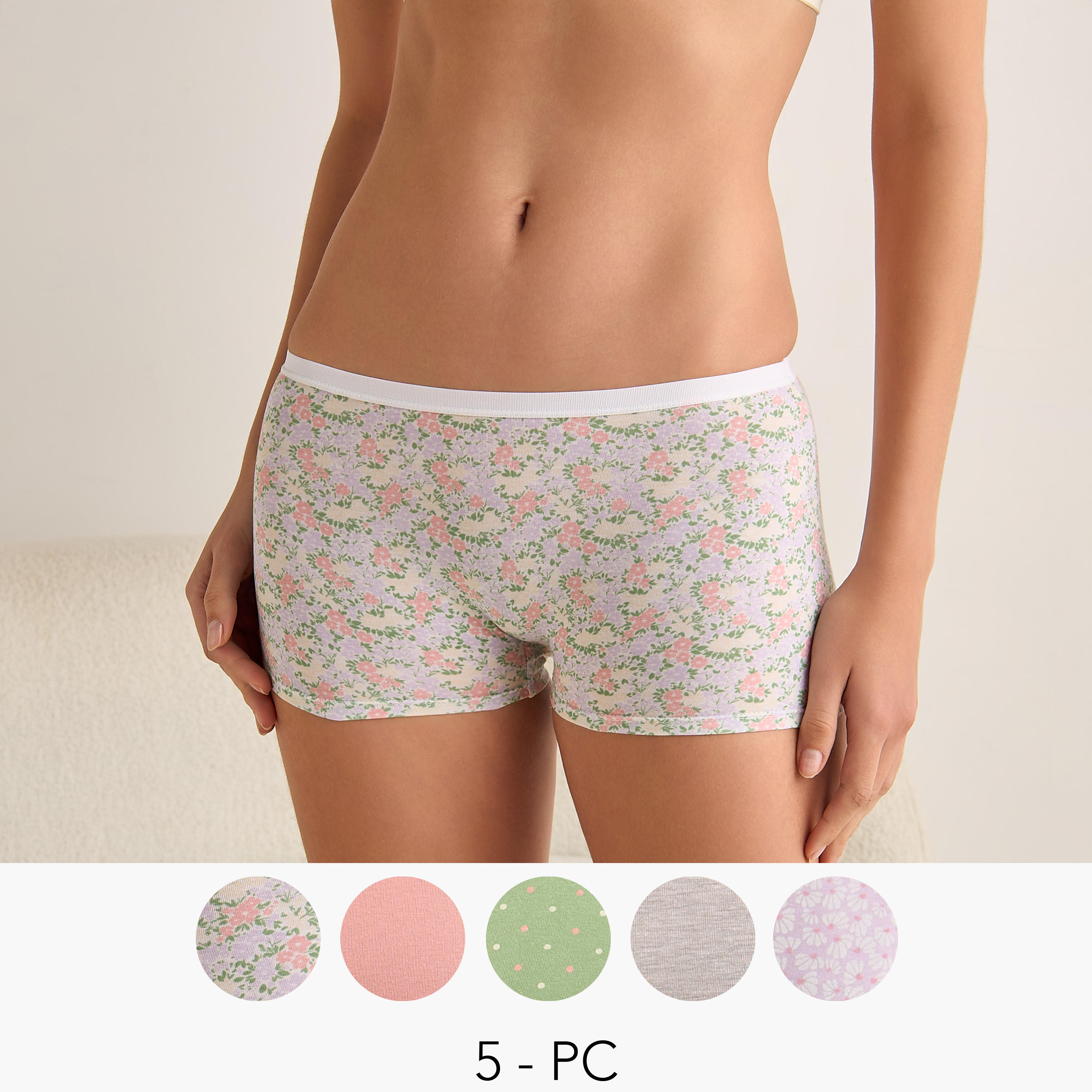 بوكسرات نسائية متنوعة - طقم من 5 قطع-women-clothing-lingerie-panties-image-1