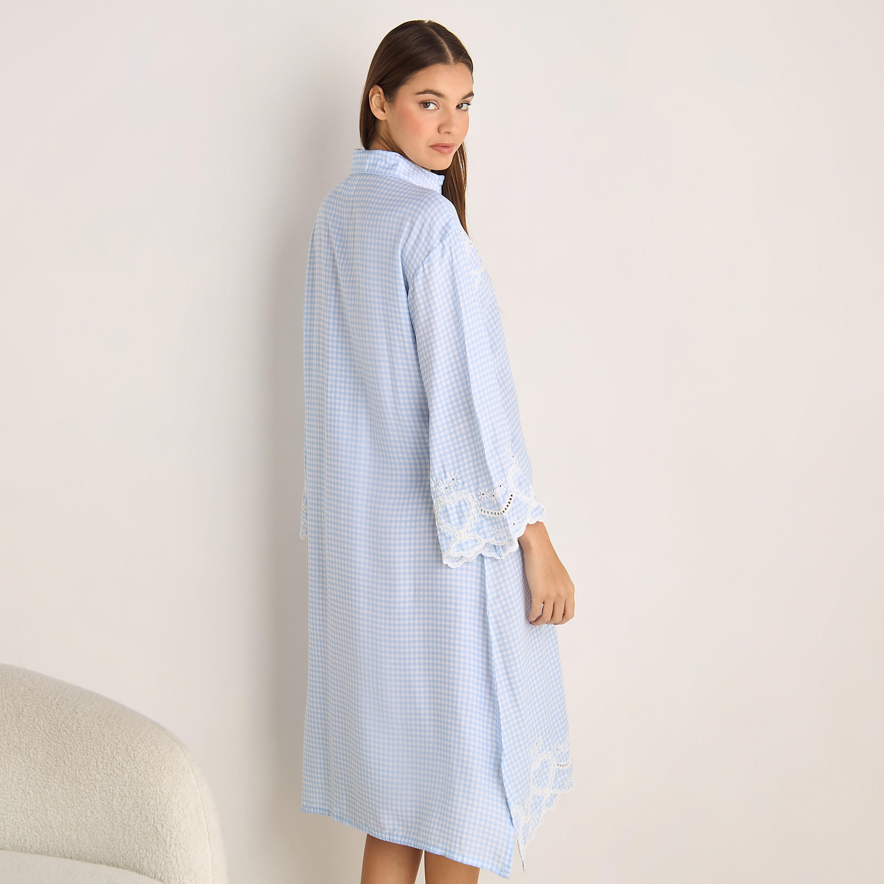 قميص نوم فيسكوز بأكمام طويلة وتطريزات-women-clothing-nightwear-nighties-image-3