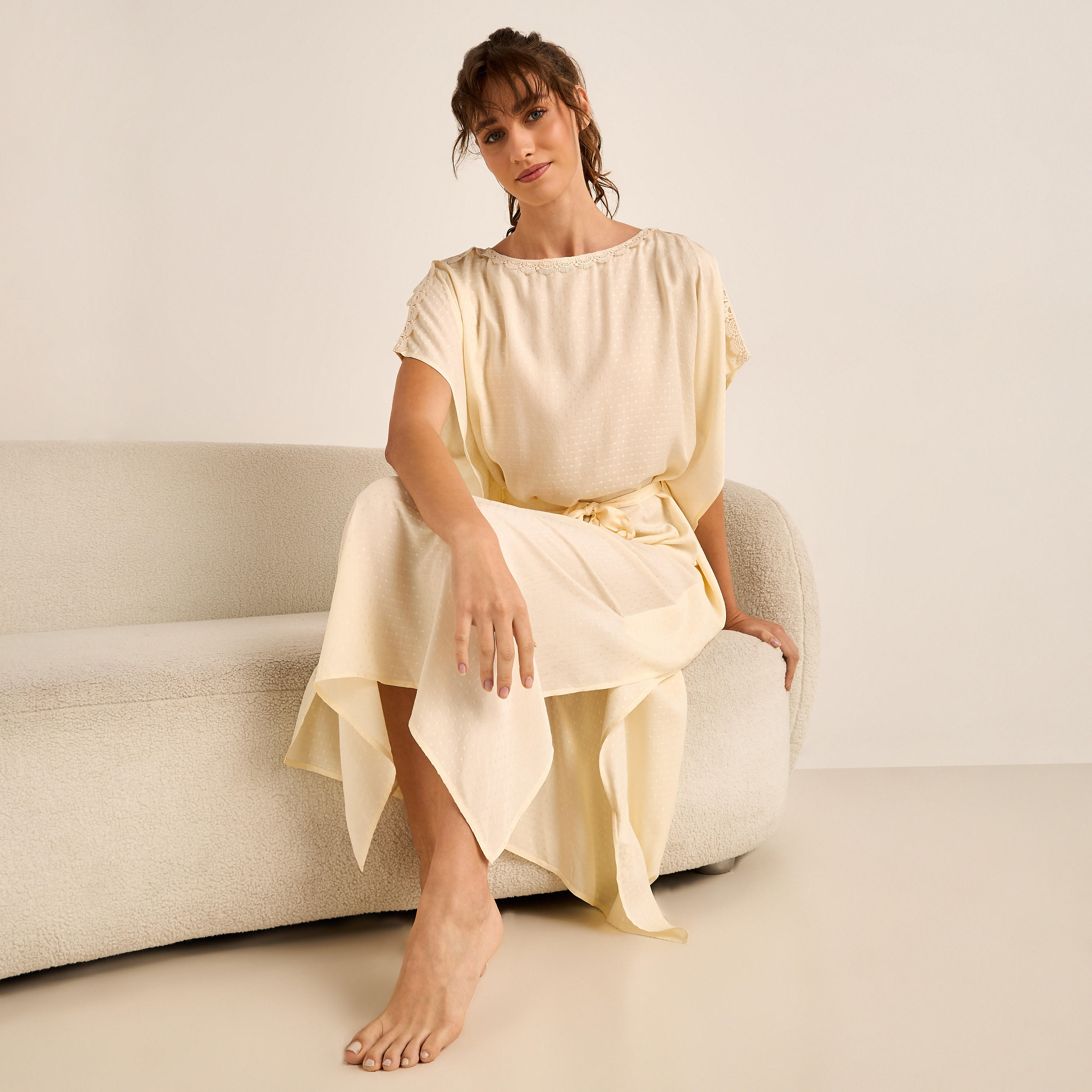 فستان نوم قفطان فيسكوز ميدي بأكمام قصيرة وتفاصيل دانتيل-women-clothing-nightwear-nighties-image-3