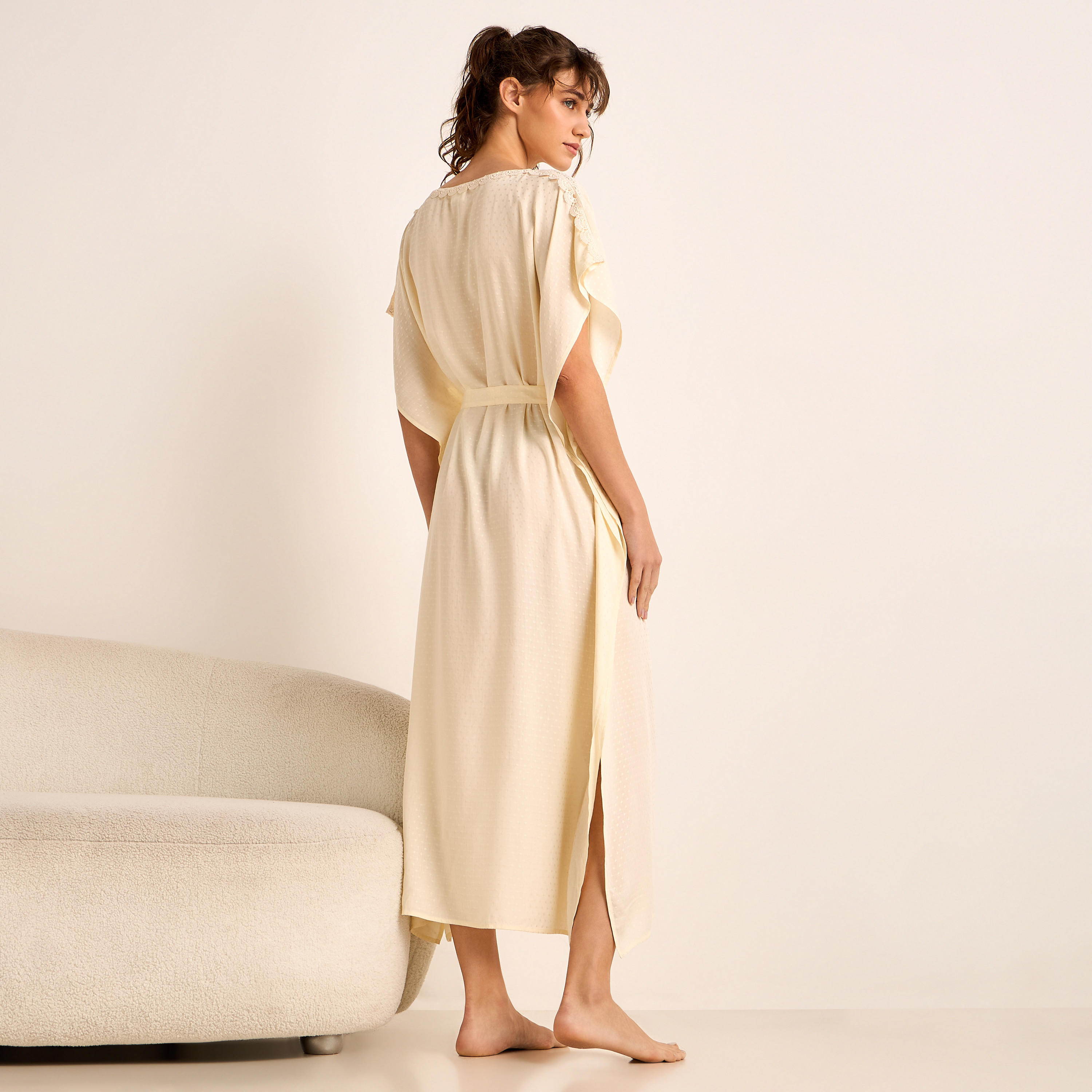 فستان نوم قفطان فيسكوز ميدي بأكمام قصيرة وتفاصيل دانتيل-women-clothing-nightwear-nighties-image-4