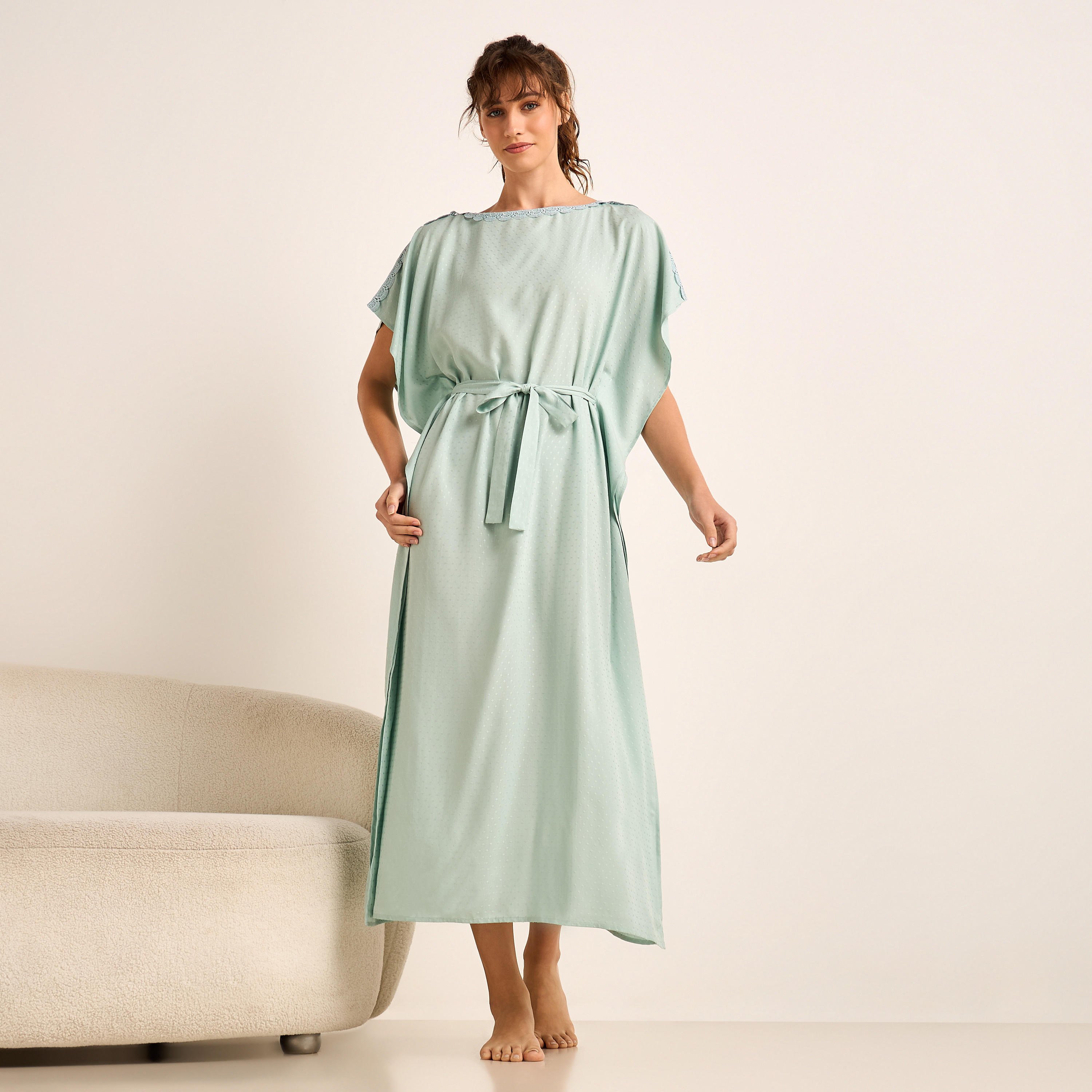 فستان نوم قفطان فيسكوز ميدي بأكمام قصيرة وتفاصيل دانتيل-women-clothing-nightwear-nighties-image-1
