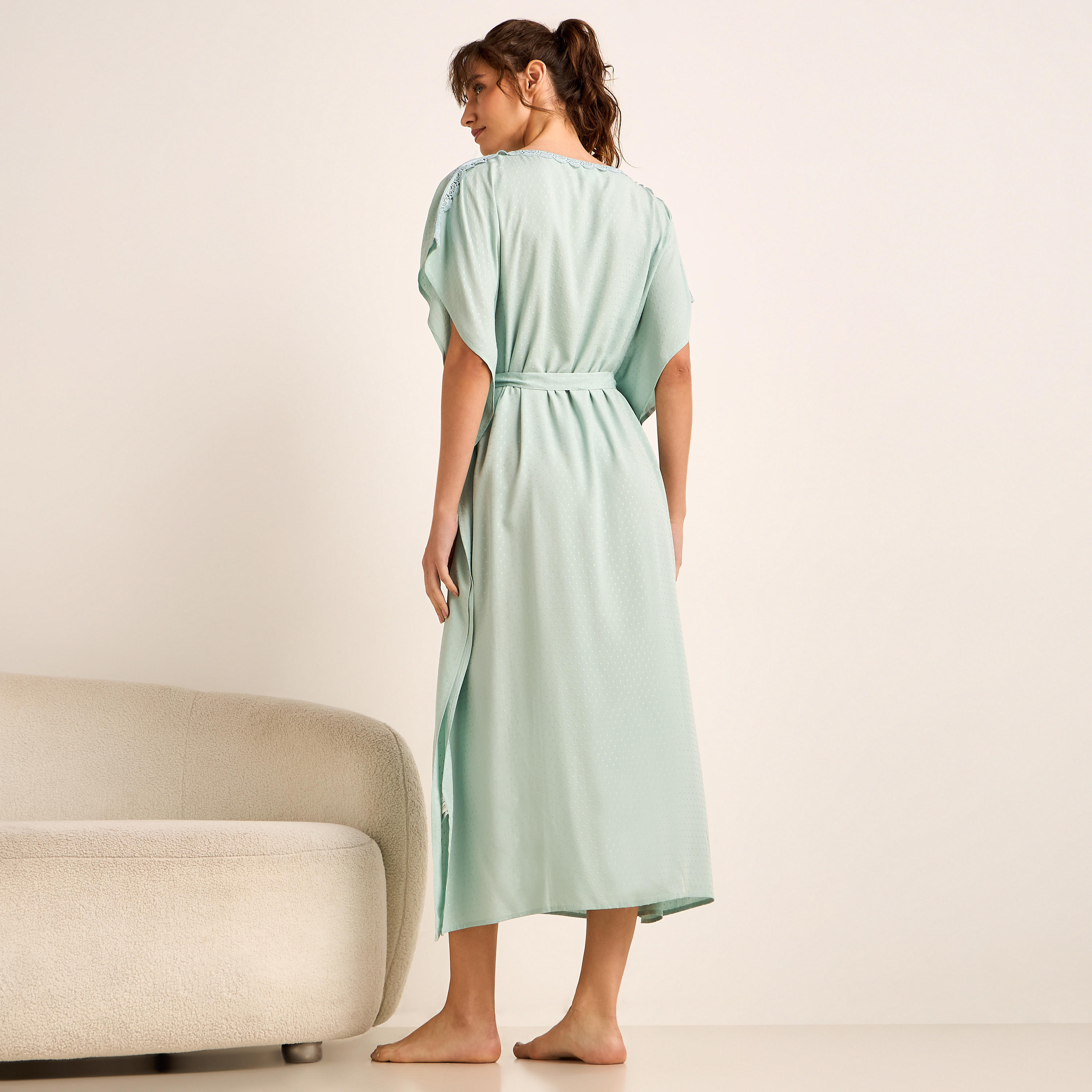 فستان نوم قفطان فيسكوز ميدي بأكمام قصيرة وتفاصيل دانتيل-women-clothing-nightwear-nighties-image-4