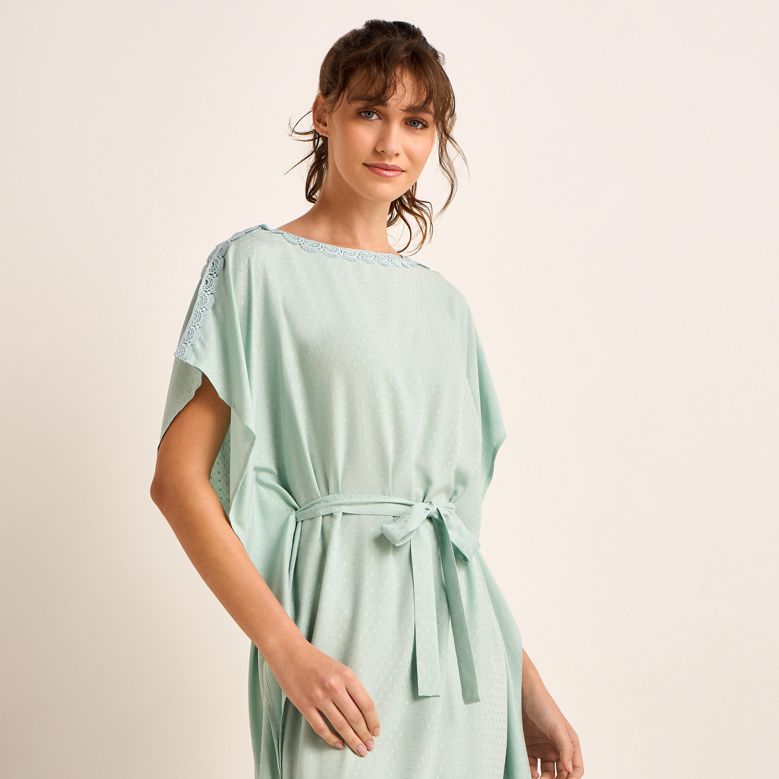 فستان نوم قفطان فيسكوز ميدي بأكمام قصيرة وتفاصيل دانتيل-women-clothing-nightwear-nighties-image-5