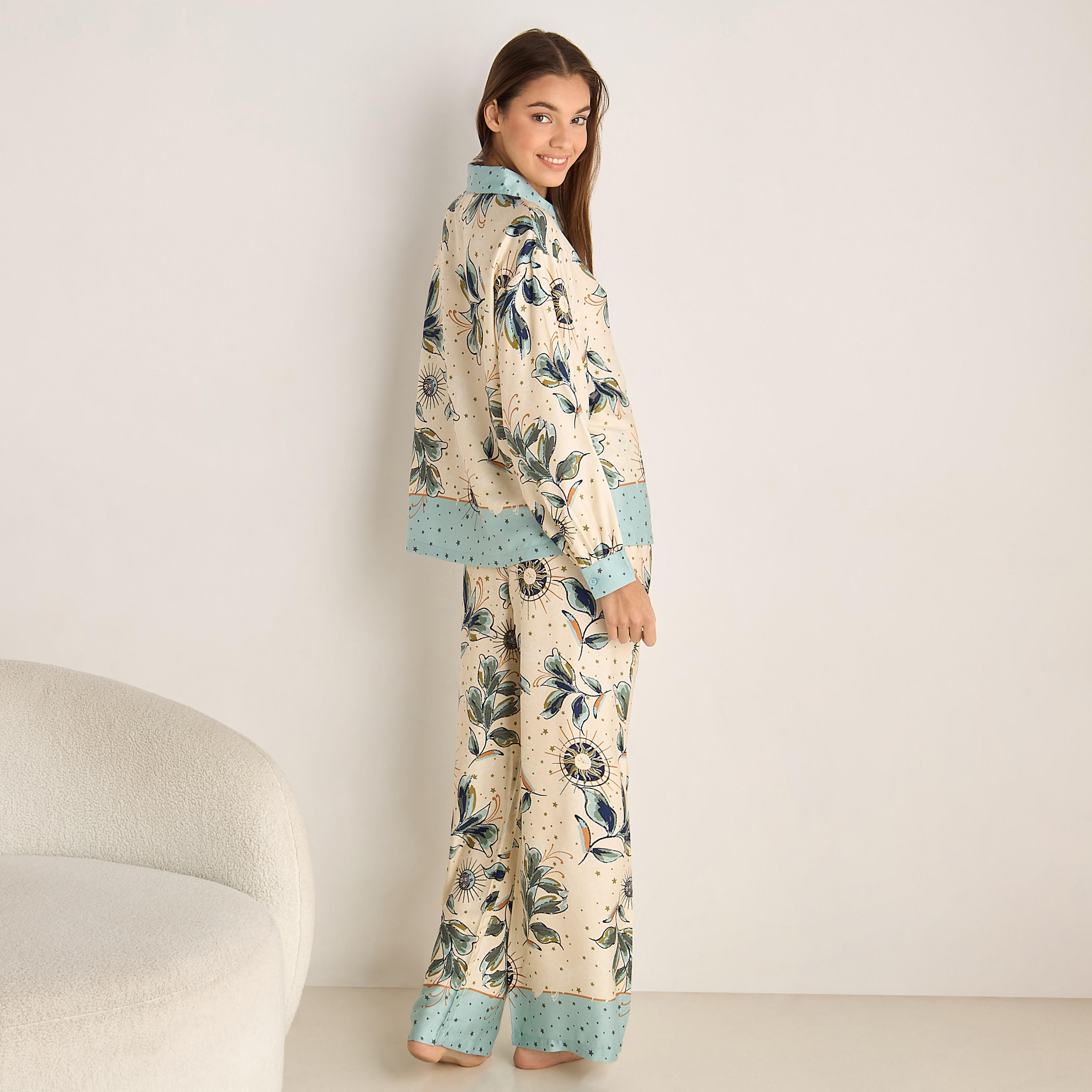 طقم بيجامة فيسكوز قميص وبنطلون-women-clothing-nightwear-pyjamas-longsets-image-3