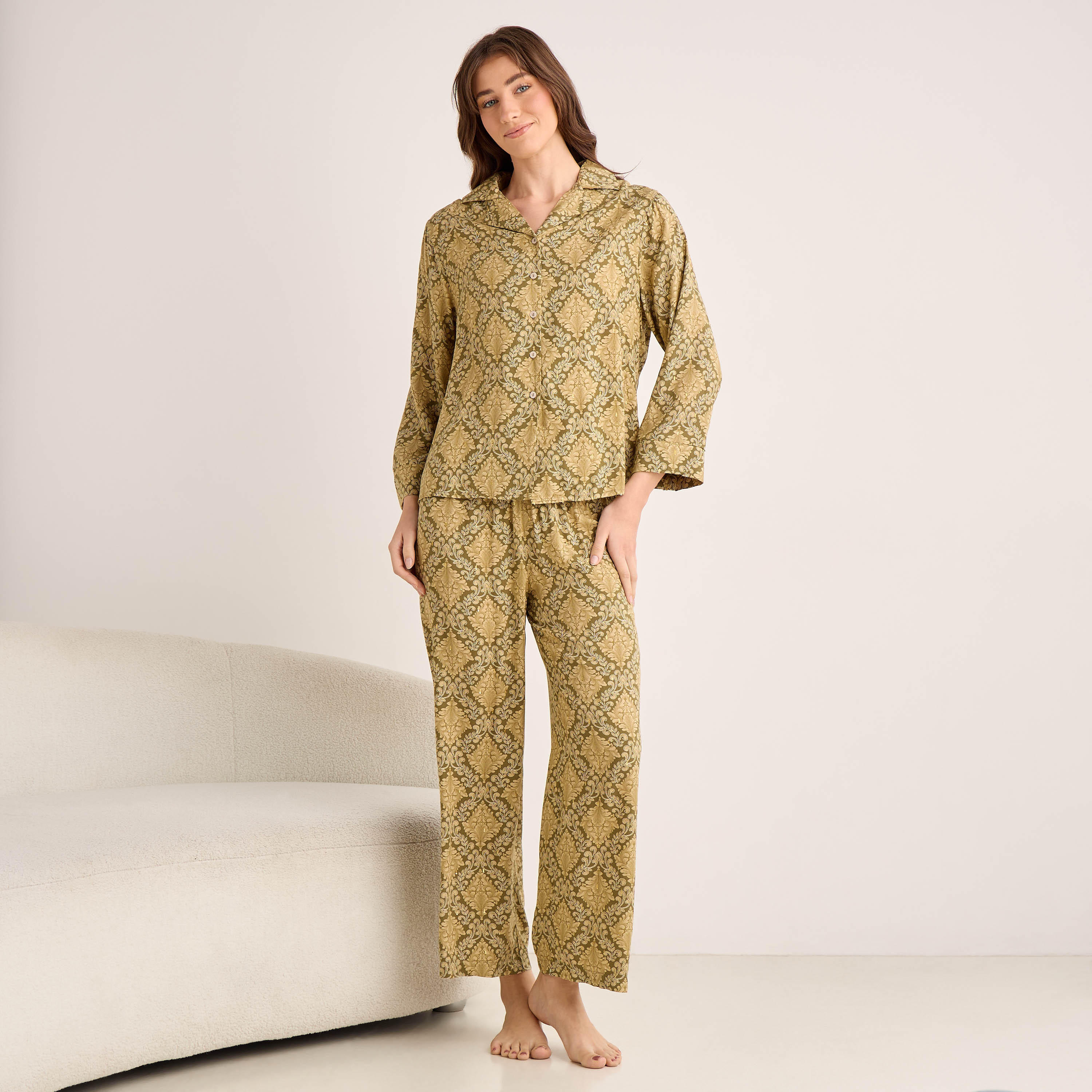 طقم بيجامة بنطلون وقميص فيسكوز بأزرار-women-clothing-nightwear-pyjamas-longsets-image-1