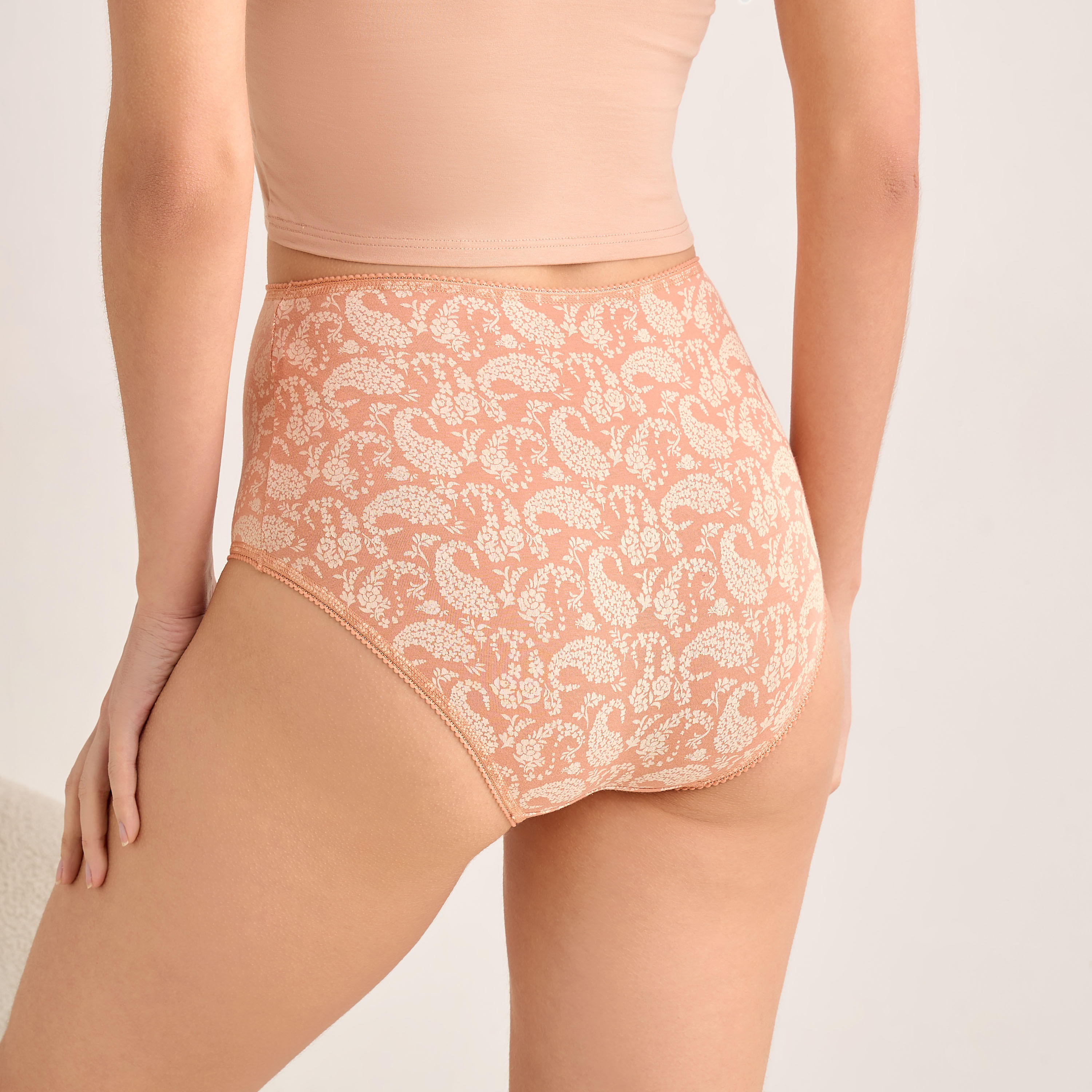 سراويل داخلية بخصر مرتفع - طقم من 5 قطع-women-clothing-lingerie-panties-image-2