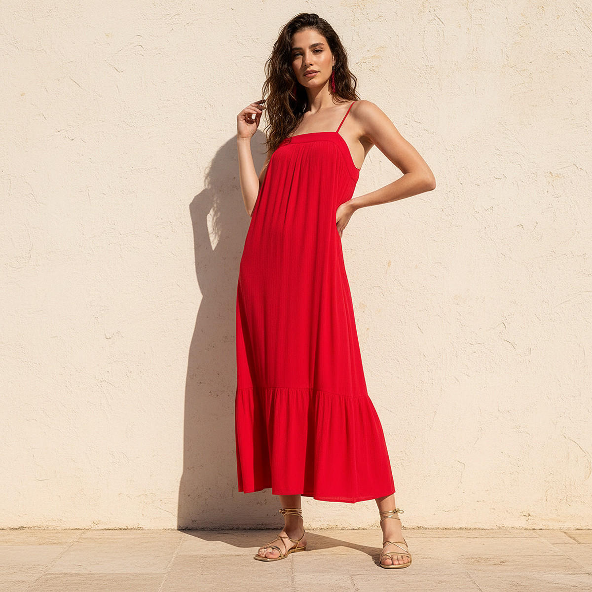 فستان فيسكوز بارز الملمس بحمالات وطول ماكسي للنساء-women-clothing-swimandbeach-beachwear-image-1