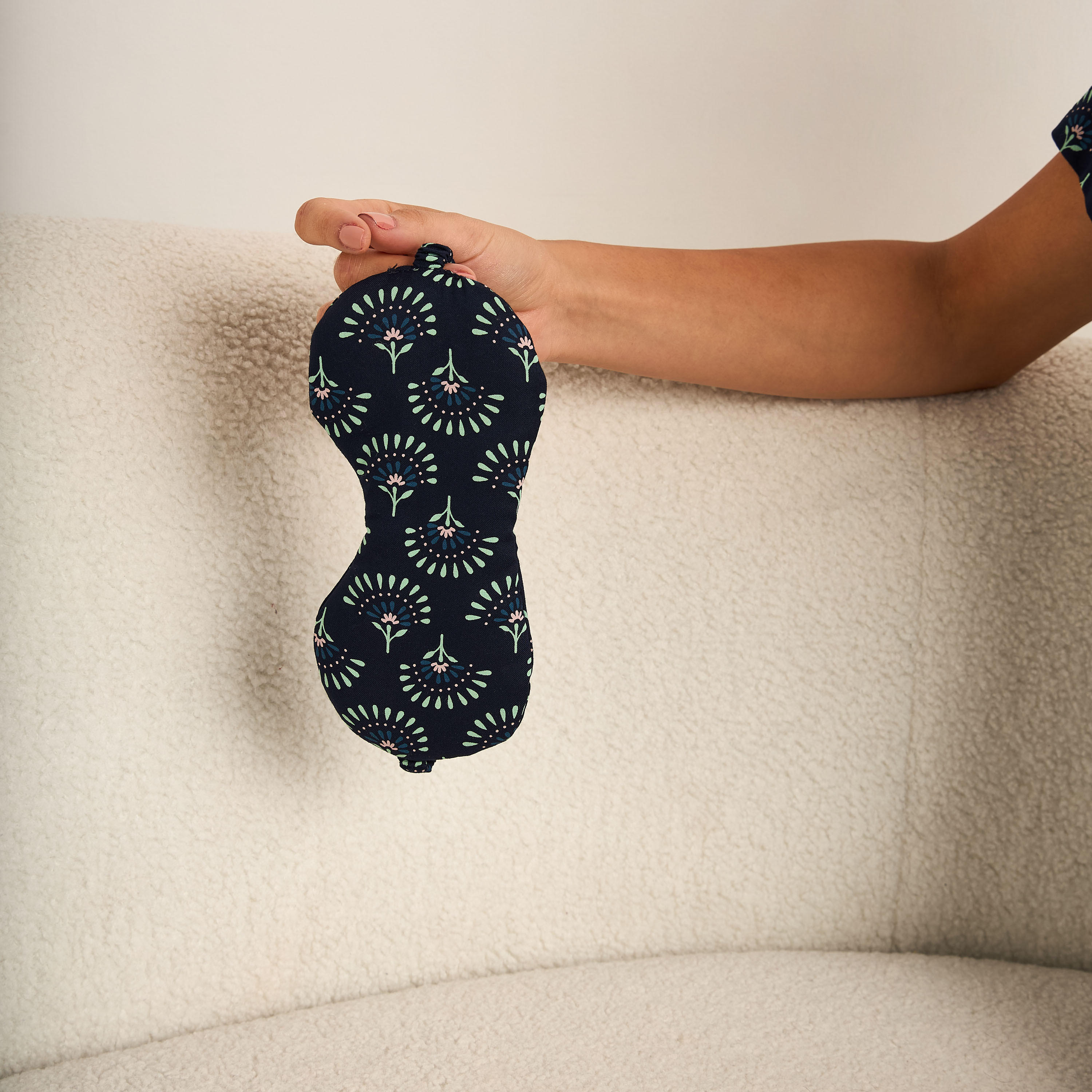 طقم بيجاما فيسكوز بلوزة وبنطلون-women-clothing-nightwear-pyjamas-longsets-image-6