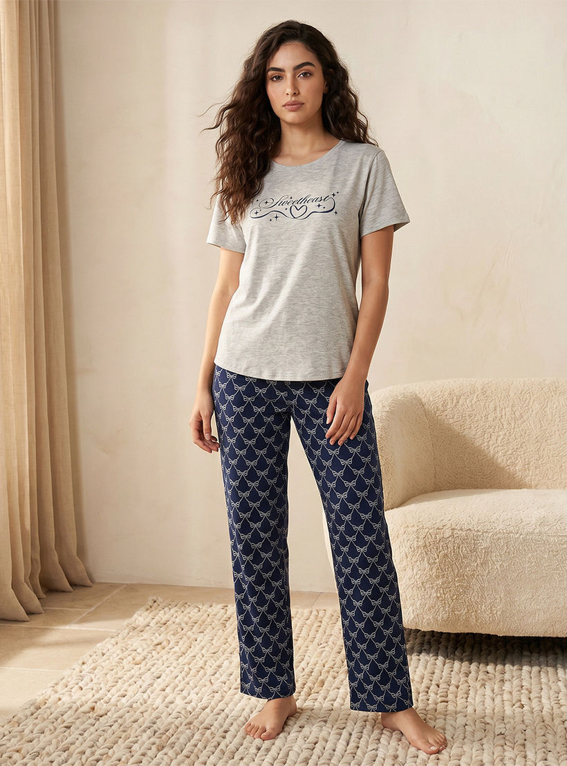 طقم بيجاما فيسكوز ناعم بتصميم مطبوع من تيشيرت وبنطلون-women-clothing-nightwear-pyjamas-longsets-image-1