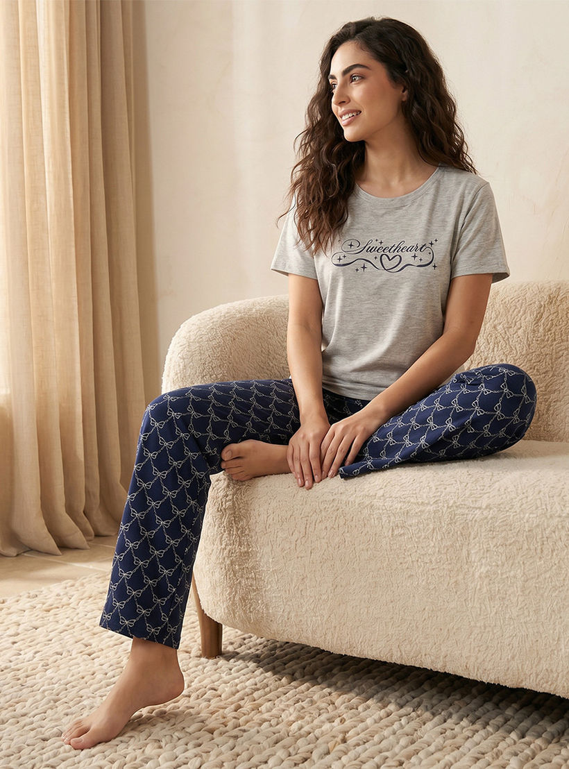 طقم بيجاما فيسكوز ناعم بتصميم مطبوع من تيشيرت وبنطلون-women-clothing-nightwear-pyjamas-longsets-image-6