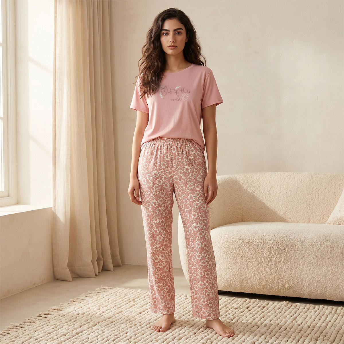 طقم تيشيرت وبنطلون بيجاما فيسكوز من سبلاش إنتيماتس-women-clothing-nightwear-pyjamas-longsets-image-1