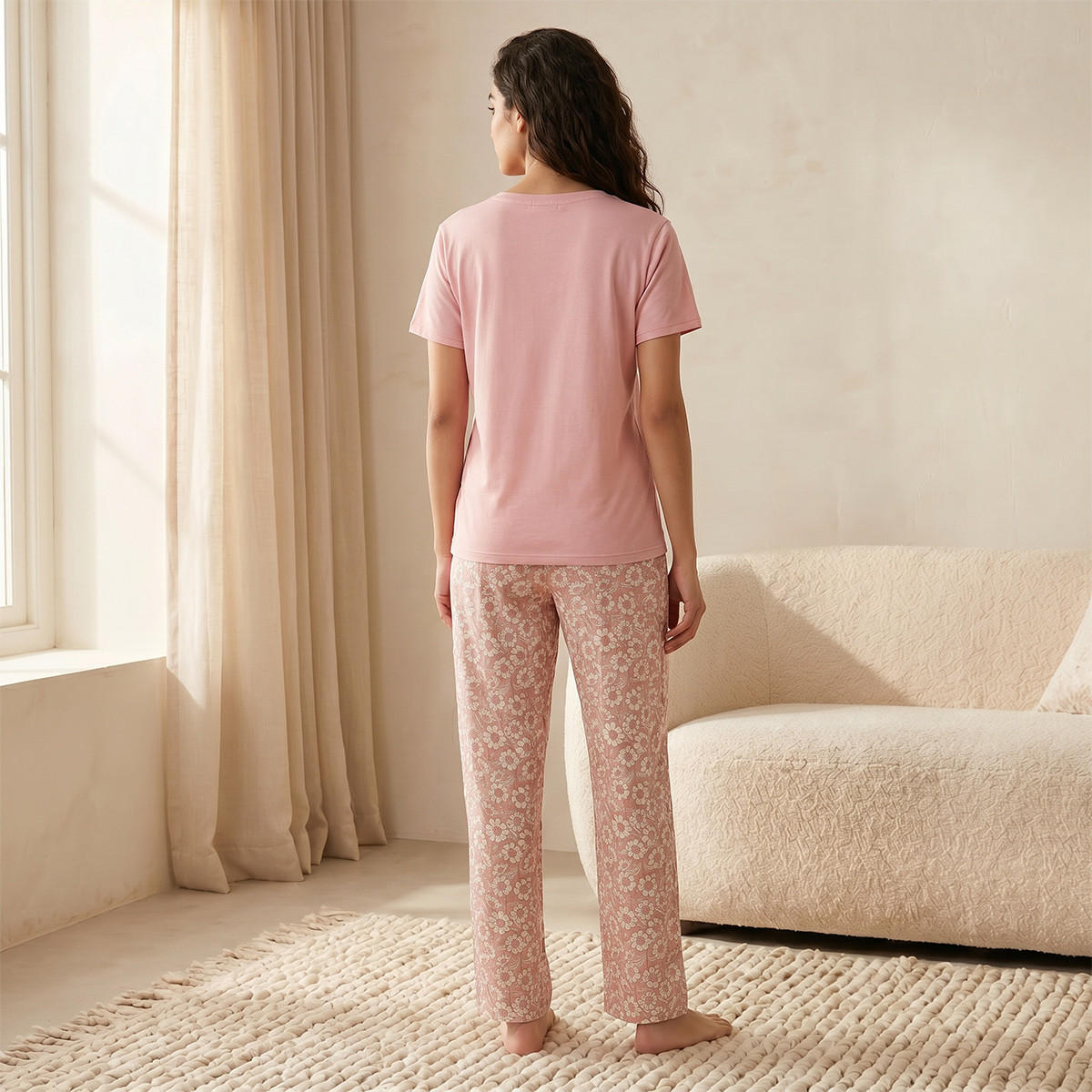 طقم تيشيرت وبنطلون بيجاما فيسكوز من سبلاش إنتيماتس-women-clothing-nightwear-pyjamas-longsets-image-4