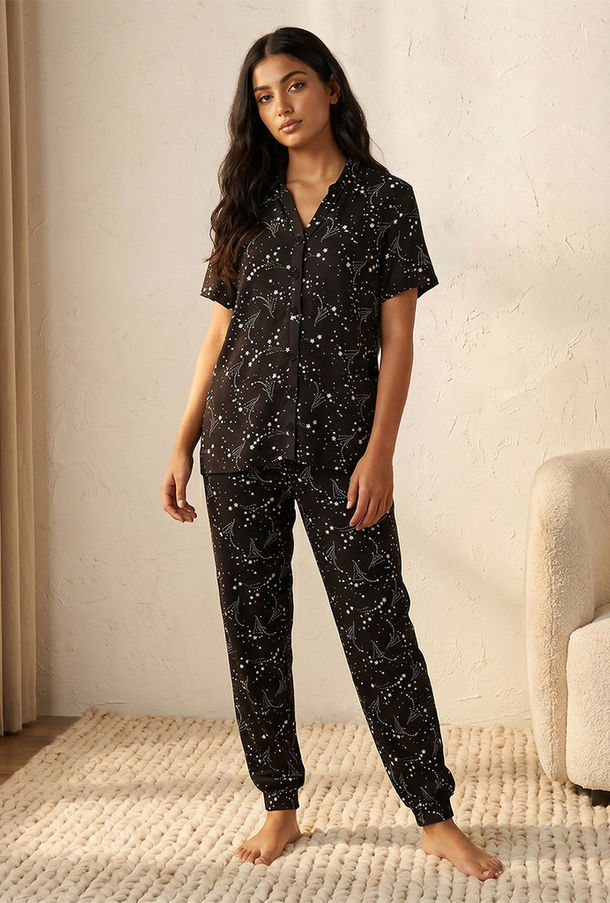 طقم بيجاما ناعم قميص وبنطلون بطبعات-women-clothing-nightwear-pyjamas-longsets-image-1