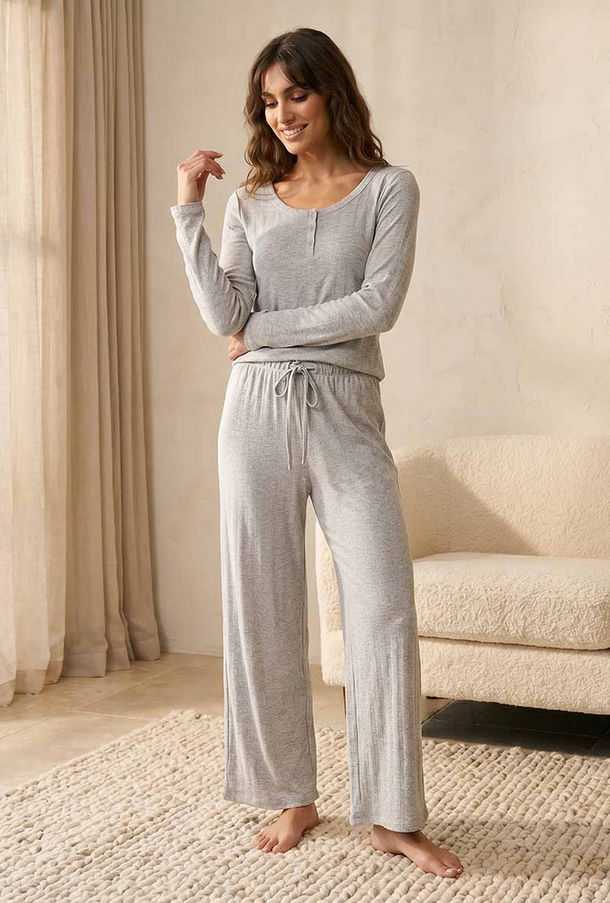 طقم بيجاما بلوزة وبنطلون من سبلاش إنتمتس-women-clothing-nightwear-pyjamas-longsets-image-1