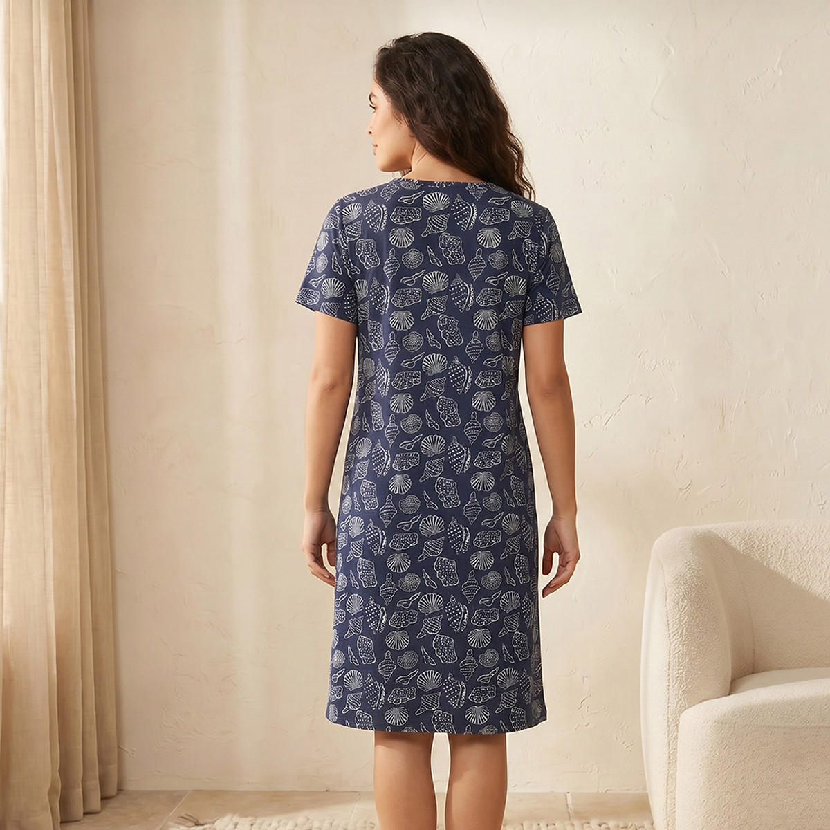 قميص نوم قطن طول الركبة بأكمام قصيرة وطبعات-women-clothing-nightwear-nighties-image-4