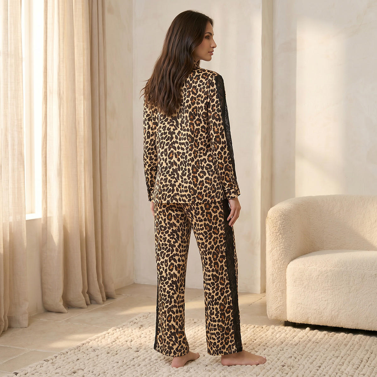 طقم بيجاما بقميص وبنطلون بطبعات حيوانات من سبلاش إنتيميتس-women-clothing-nightwear-pyjamas-longsets-image-4
