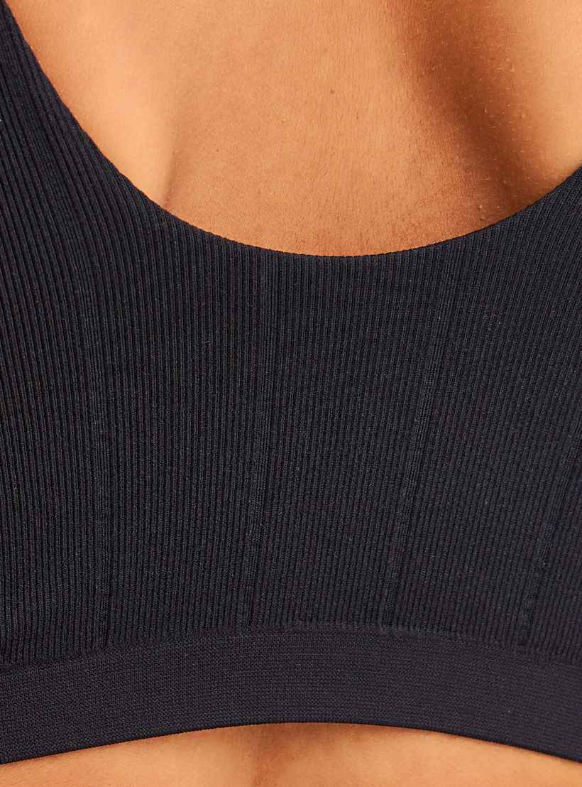 صدرية كاملة التغطية بدون خياطة بتفاصيل مضلعة-women-clothing-lingerie-bras-image-4