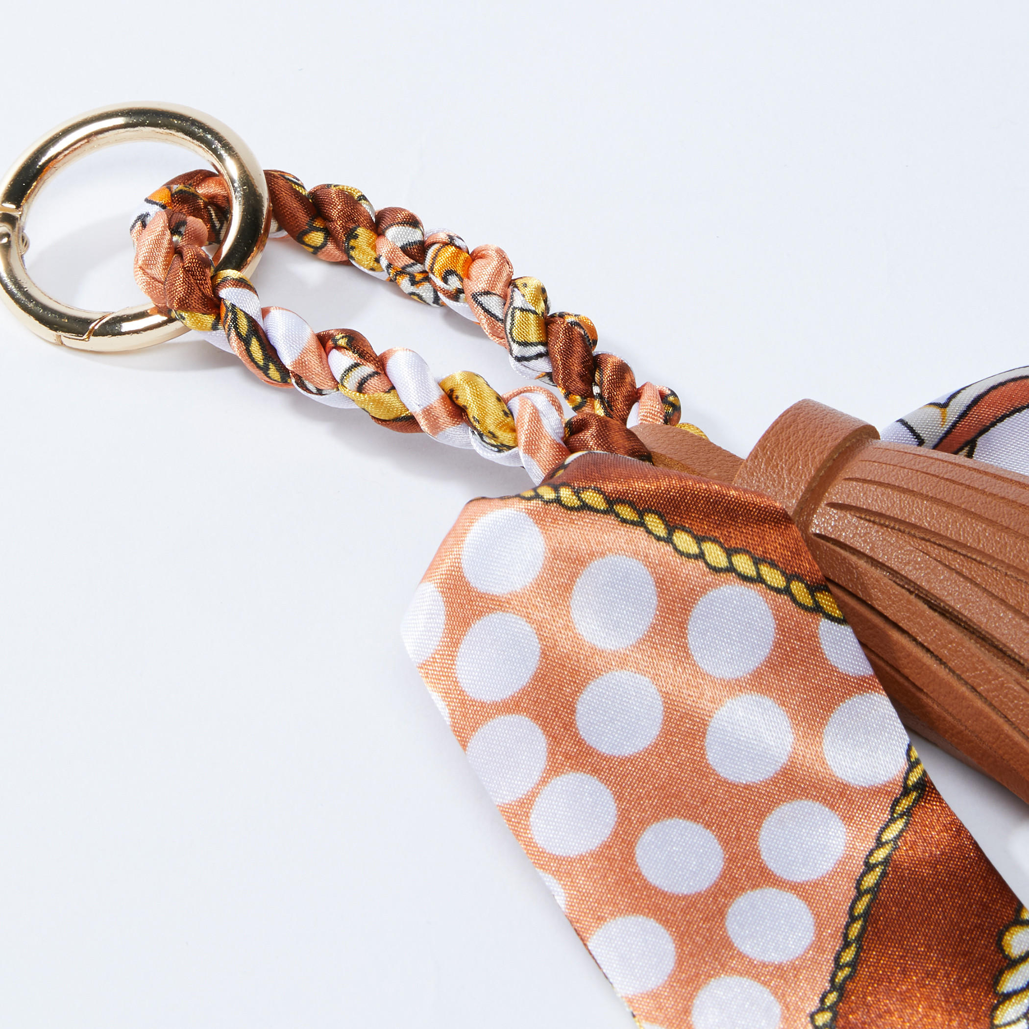سلسة مفاتيح بتصميم على شكل وشاح بشرّابات مع طبعات-women-clothingaccessories-novelties-image-1