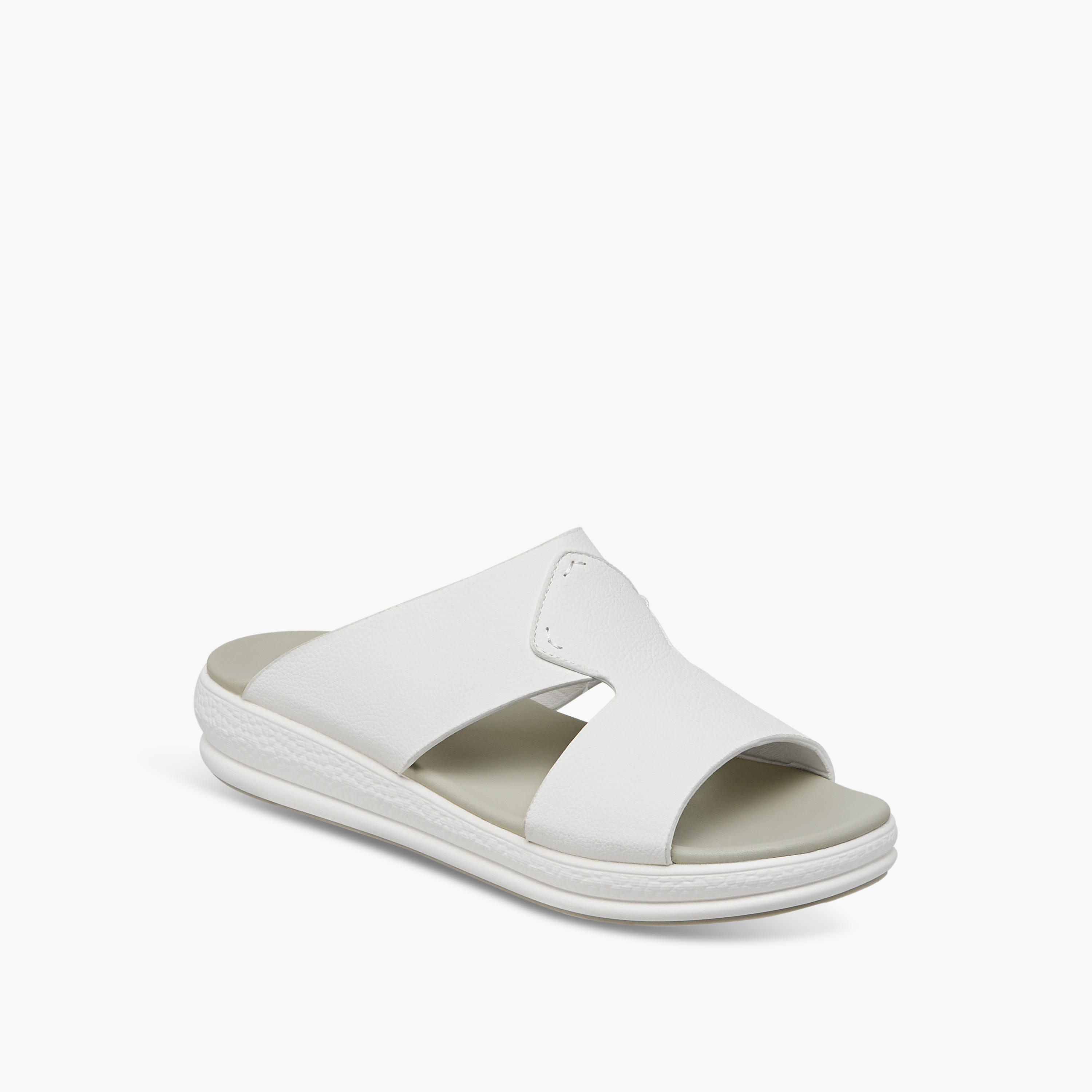 صندل سهل الارتداء بفرغ من أل بي أل من شو إكسبريس-men-shoes-sandals-image-2