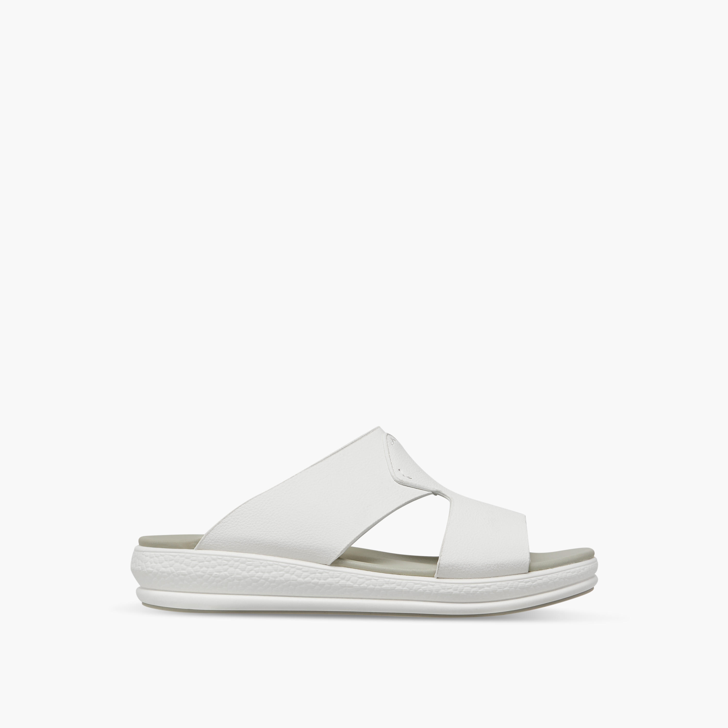 صندل سهل الارتداء بفرغ من أل بي أل من شو إكسبريس-men-shoes-sandals-image-3