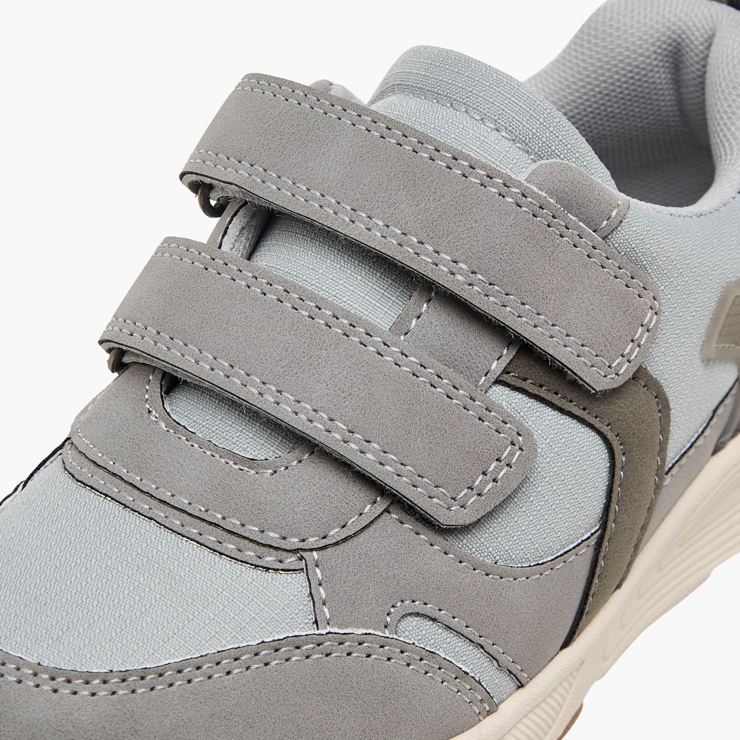 Juniors Kids Panelled Sneakers with Hook and Loop Closure-boys-shoes-sneakers-image-4