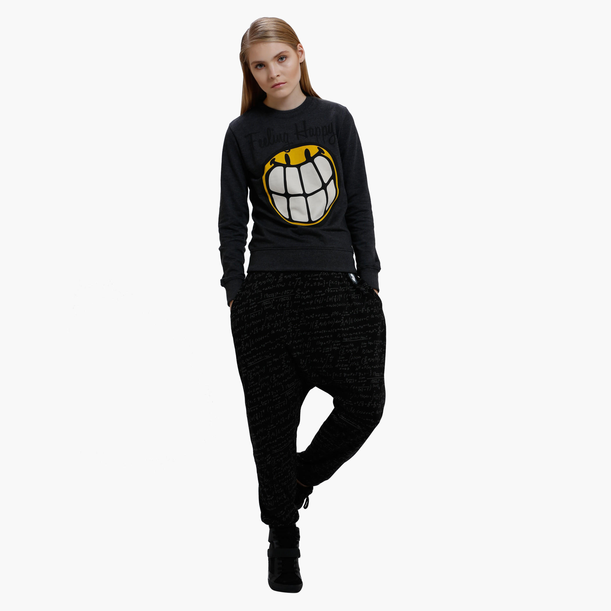 Smiley World Printed Sweatshirt with Round Neck and Long Sleeves-women-winterwear-hoodiesandsweatshirts-sweatshirts-image-5