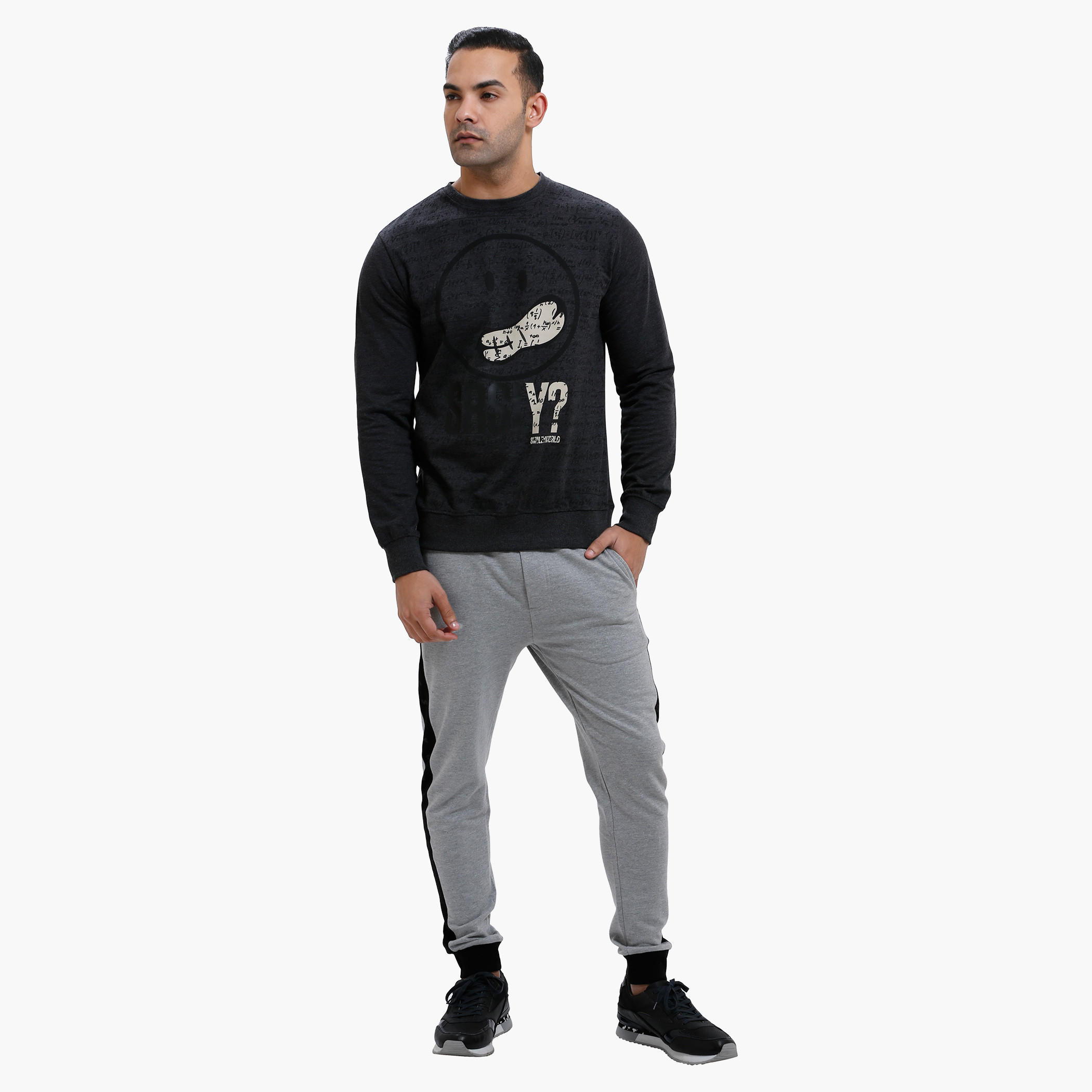 Smiley World Graphic Print Long Sleeves Cotton T-Shirt-men-winterwear-hoodiesandsweatshirts-image-5