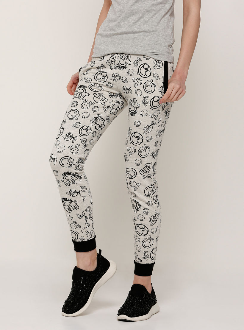 بنطال رياضي طويل بخصر مطاطّي وطبعات سمايلي وورلد-women-clothing-bottoms-joggers-image-1