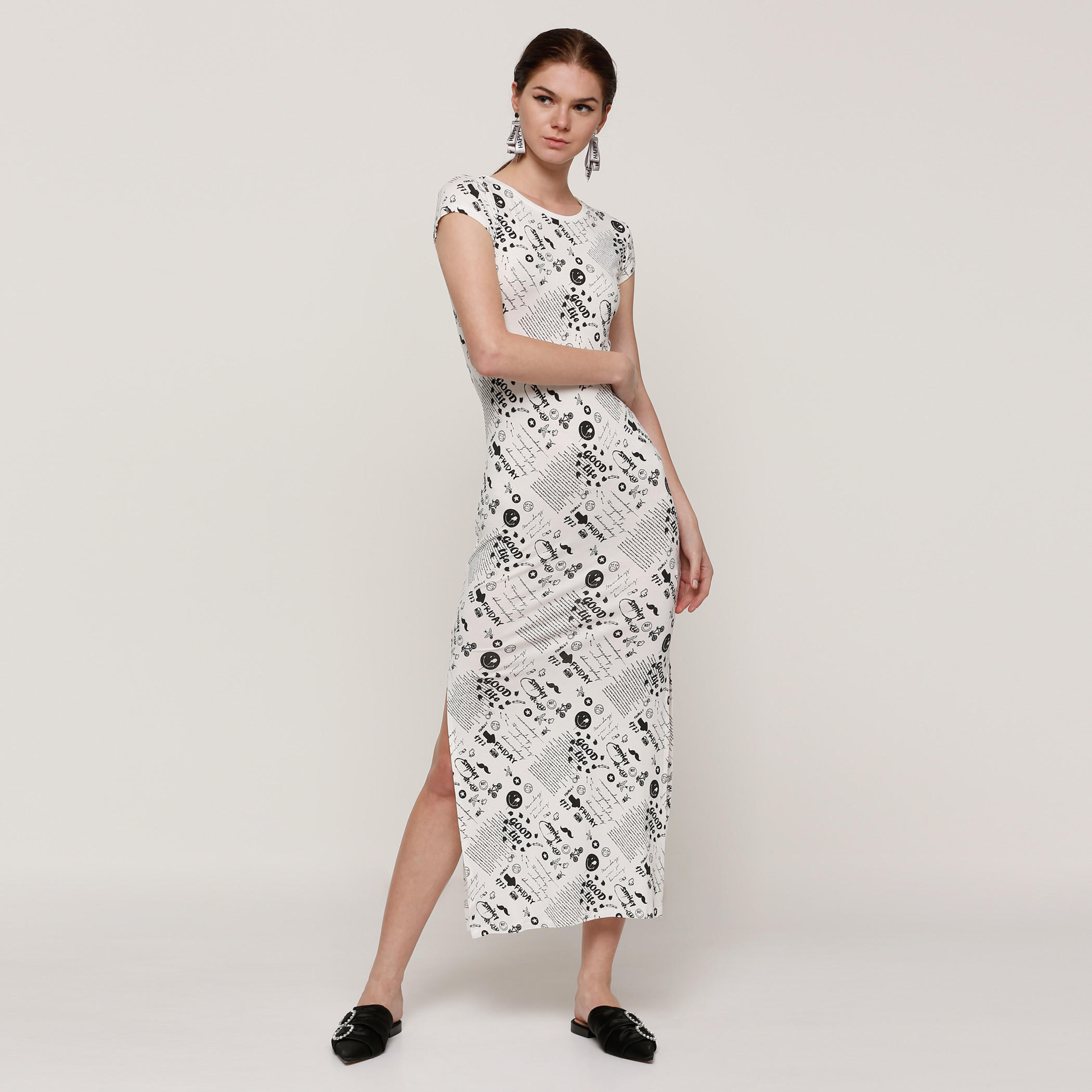 فستان بياقة مستديرة وأكمام كاب وطبعات سمايلي وورلد-women-clothing-dresses-image-1