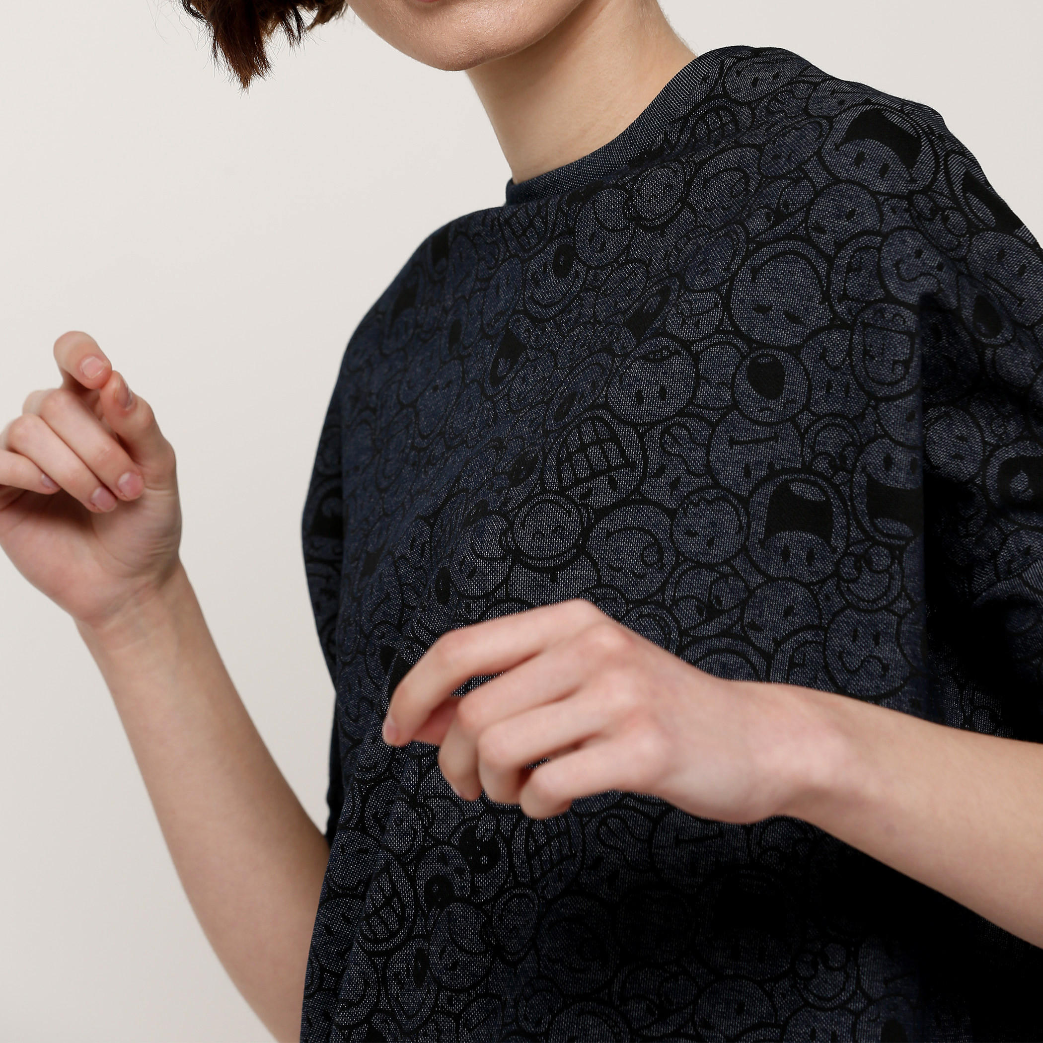 تونيك بياقة مستديرة وأكمام بطول 3/4 وطبعات سمايلي وورلد-women-clothing-shirtsandblouses-blouses-image-4