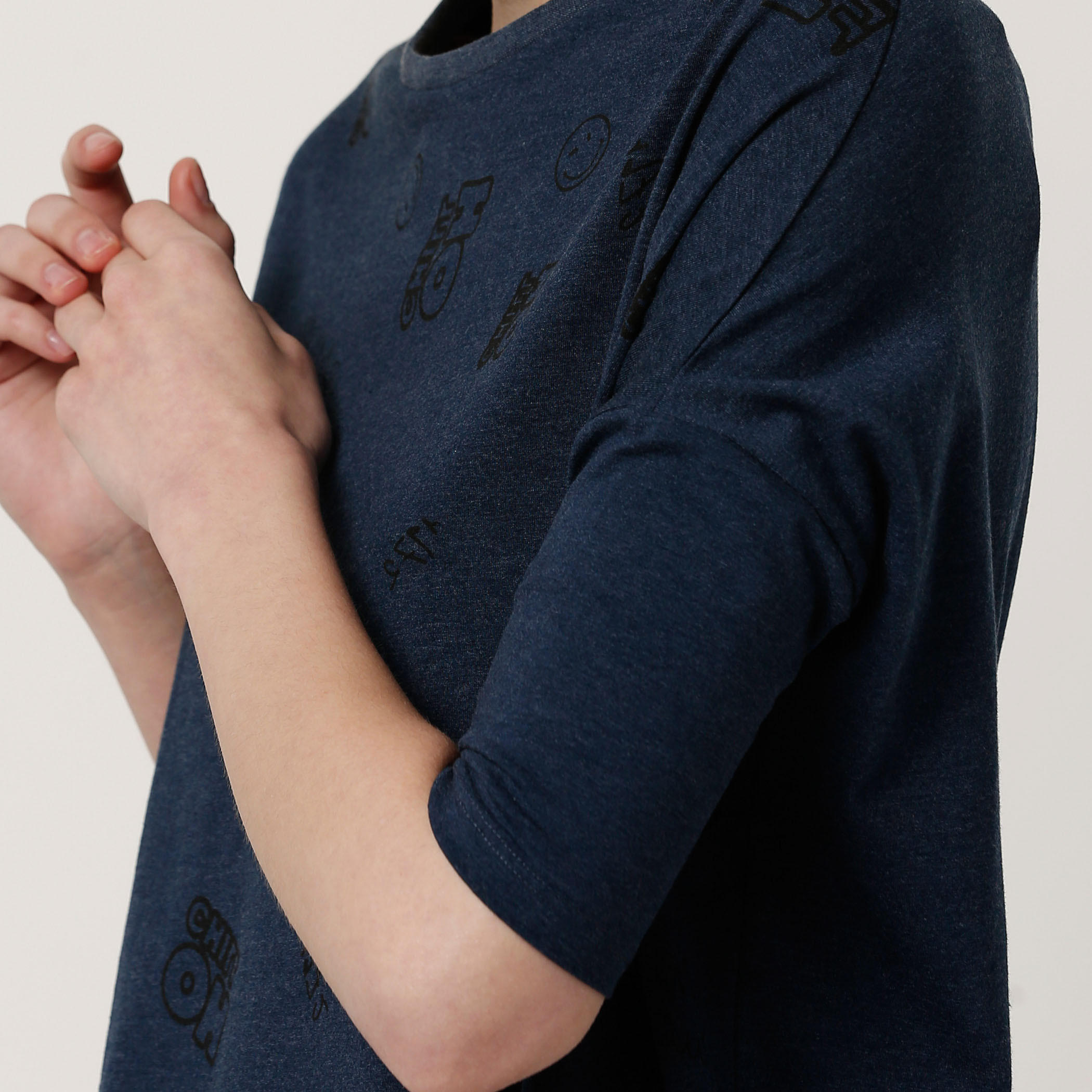 تونيك بياقة مستديرة وأكمام بطول 3/4 وطبعات سمايلي وورلد-women-clothing-shirtsandblouses-blouses-image-4