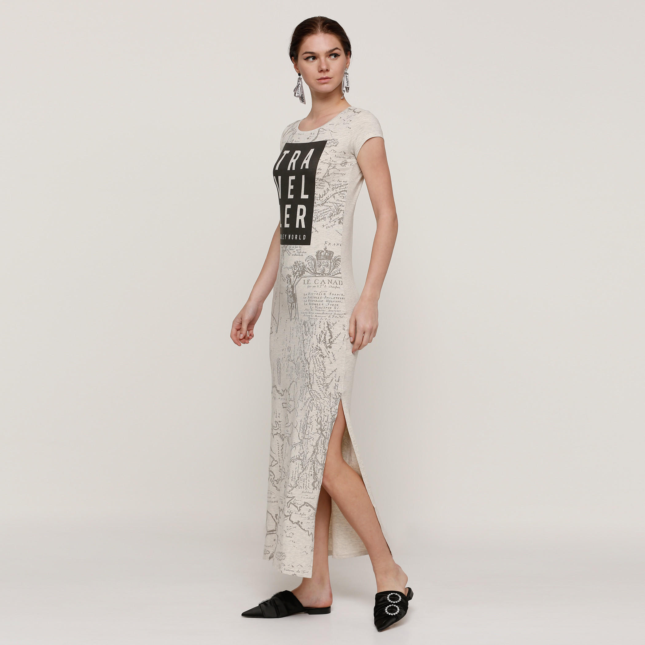 فستان طويل بياقة مستديرة وطبعات سمايلي وورلد-women-clothing-dresses-image-3