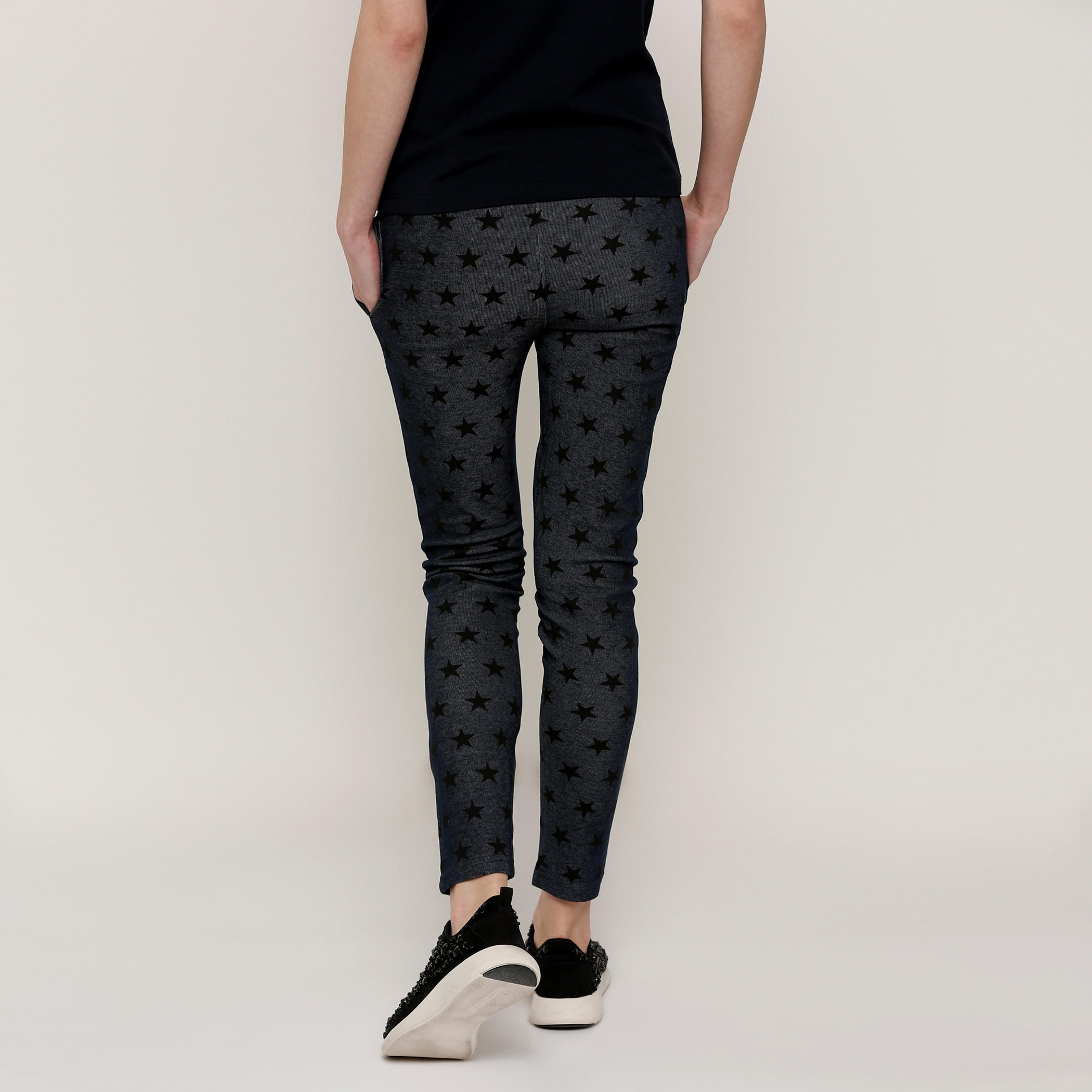 بنطال طويل بجيوب وطبعات سمايلي وورلد-women-clothing-bottoms-trousers-image-2